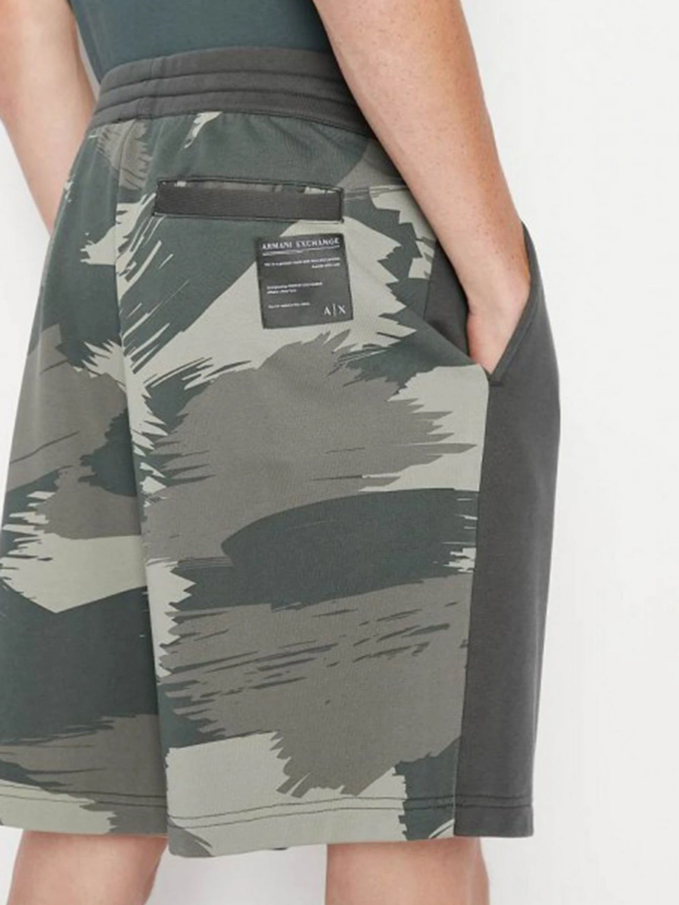 Шорты Armani Exchange модель 3LZSHA-ZJEFZ-0870 Шорты Armani Exchange модель 3LZSHA-ZJEFZ-0870 Фото
