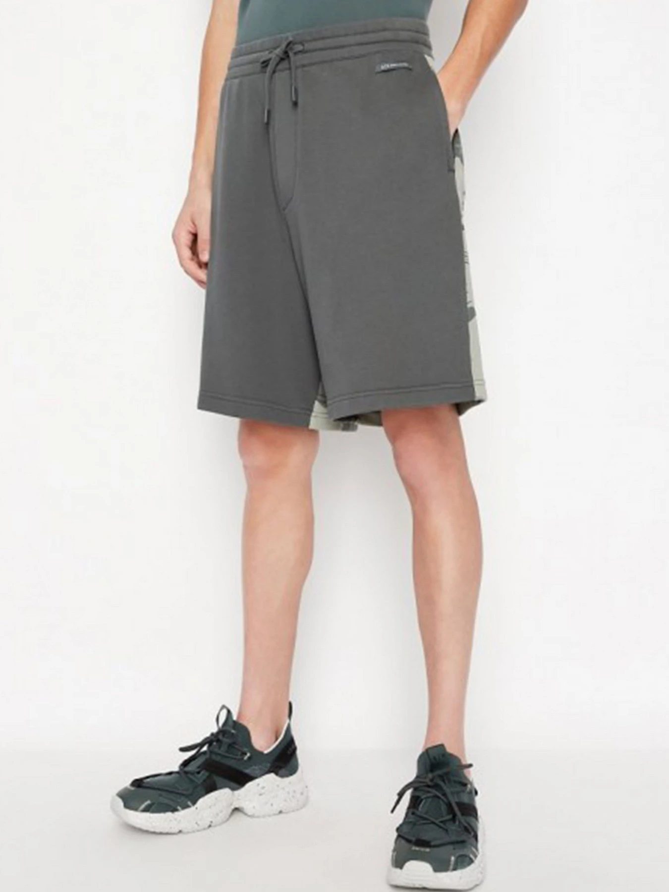 Шорты Armani Exchange модель 3LZSHA-ZJEFZ-0870 Шорты Armani Exchange модель 3LZSHA-ZJEFZ-0870 Фото