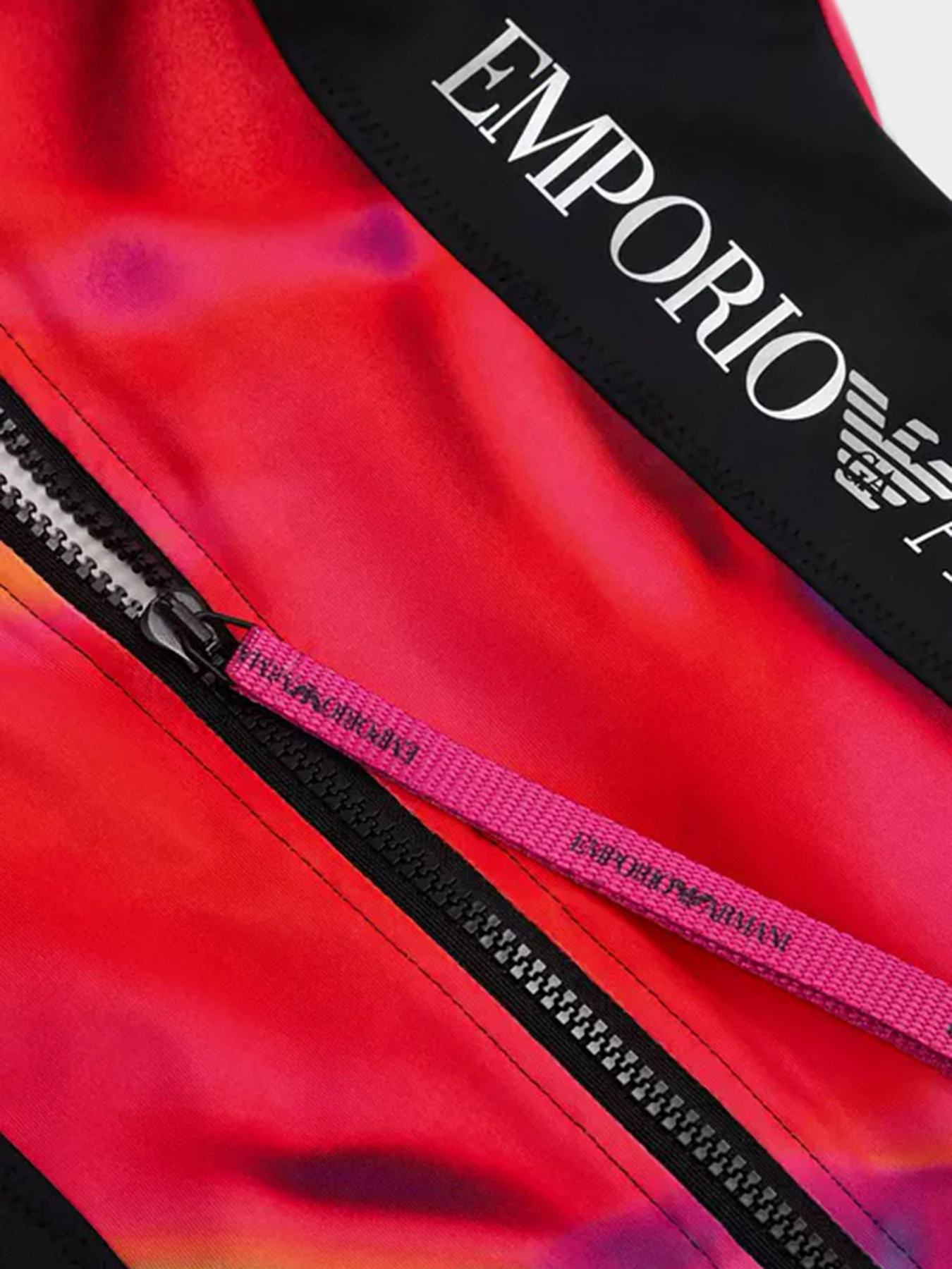 Одежда для пляжа Emporio Armani модель 635955-2R495-05591 Одежда для пляжа Emporio Armani модель 635955-2R495-05591 Фото