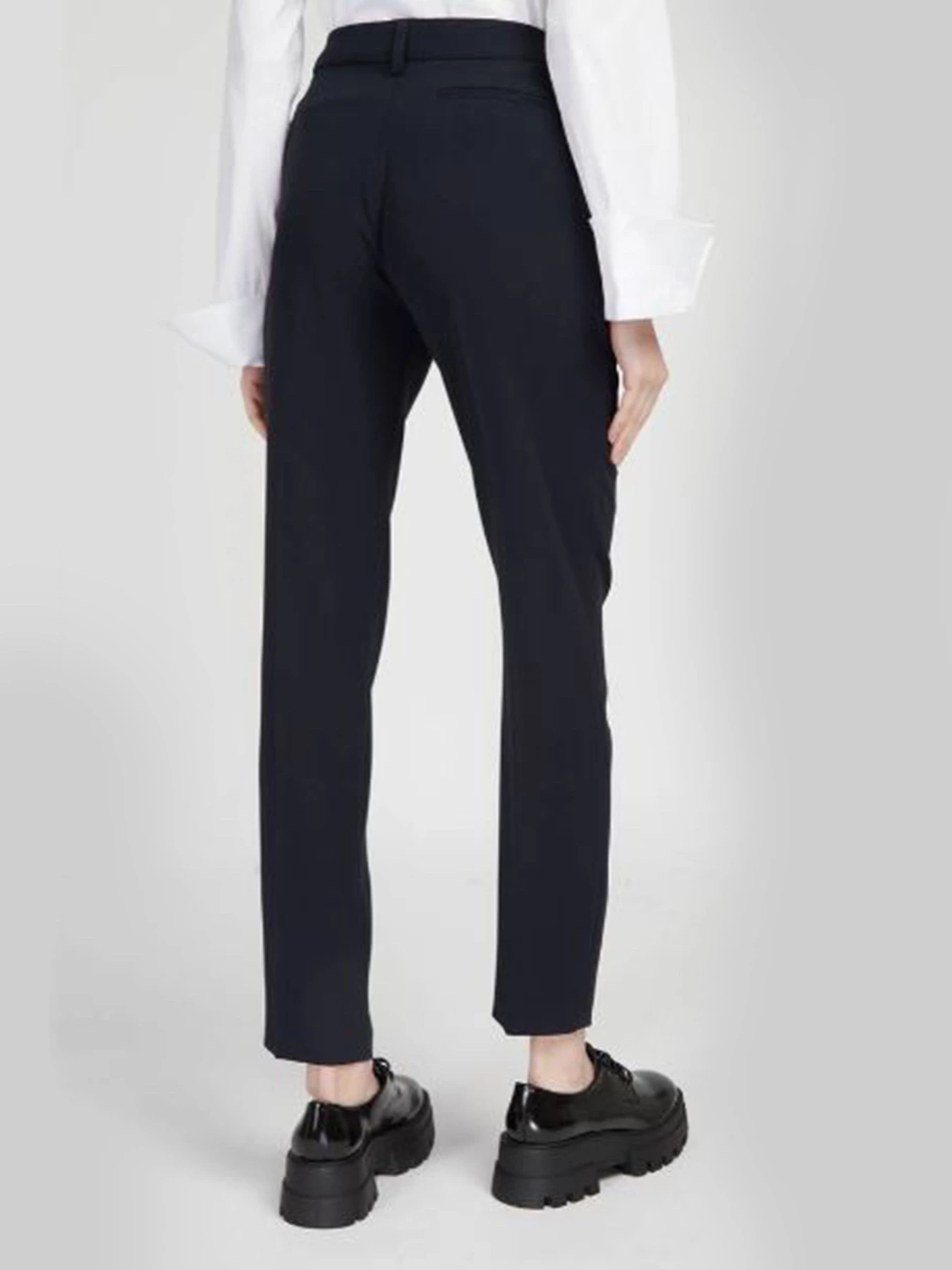 Брюки Emporio Armani модель 6H2P61-2N5KZ-0926 Брюки Emporio Armani модель 6H2P61-2N5KZ-0926 Фото