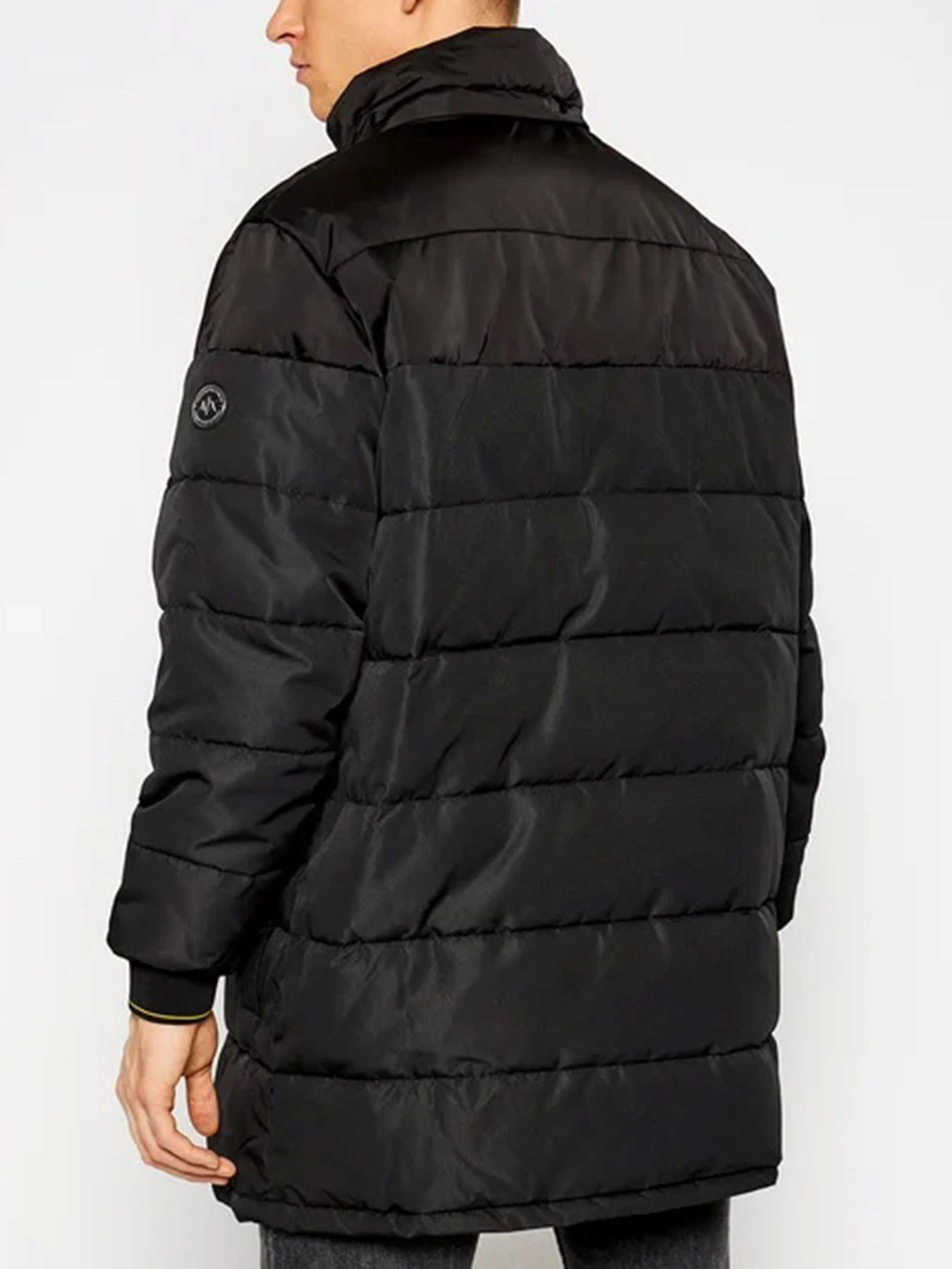 Куртки и дубленки Armani Exchange модель 6HZL01-ZNFYZ-1200 Куртки и дубленки Armani Exchange модель 6HZL01-ZNFYZ-1200 Фото