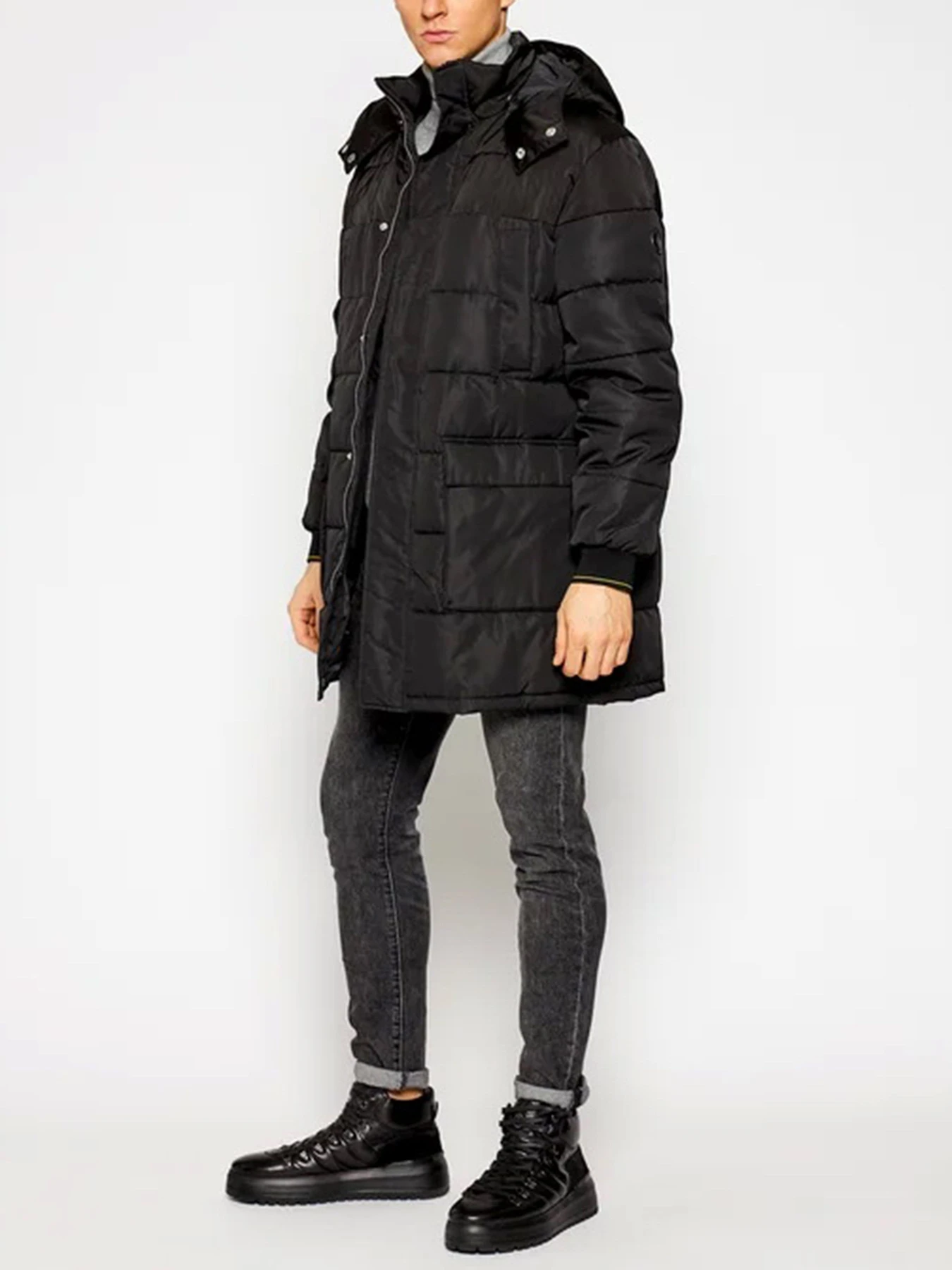 Куртки и дубленки Armani Exchange модель 6HZL01-ZNFYZ-1200 Куртки и дубленки Armani Exchange модель 6HZL01-ZNFYZ-1200 Фото