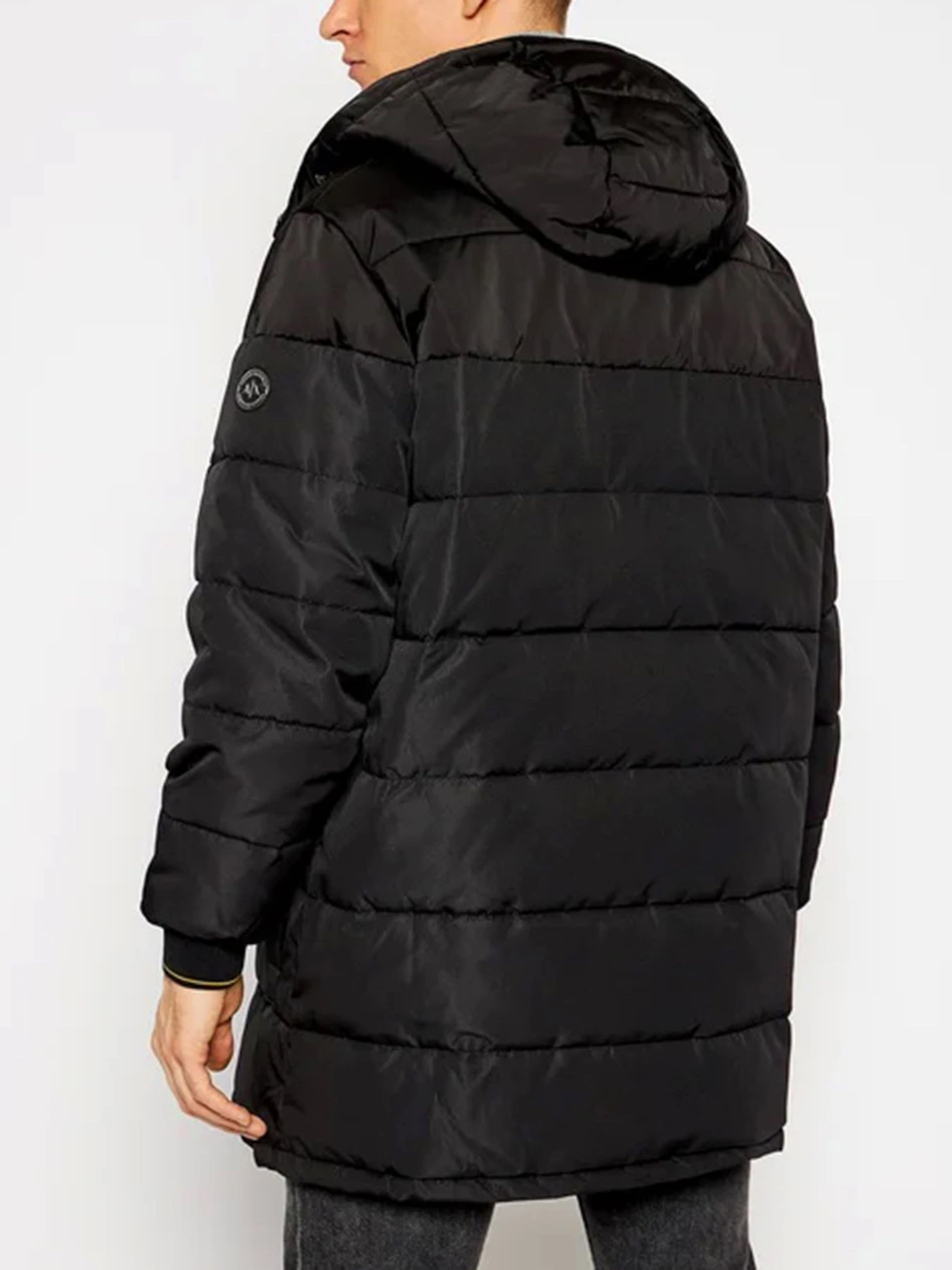 Куртки и дубленки Armani Exchange модель 6HZL01-ZNFYZ-1200 Куртки и дубленки Armani Exchange модель 6HZL01-ZNFYZ-1200 Фото