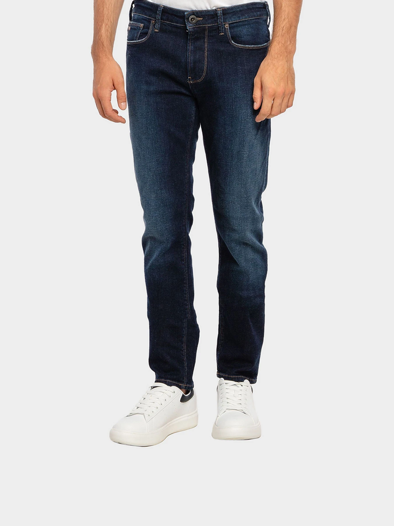 Джинсы Emporio Armani модель 6K1J06-1DI1Z-0941 Джинсы Emporio Armani модель 6K1J06-1DI1Z-0941 Фото