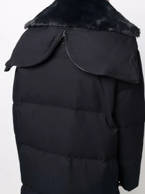 Куртки и дубленки Emporio Armani модель 6K1L77-1NYJZ-0920 Фото