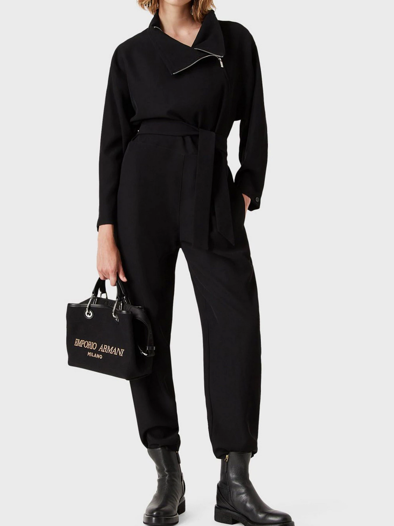 Комбинезоны Emporio Armani модель 6K2D63-2N9BZ-0999 Комбинезоны Emporio Armani модель 6K2D63-2N9BZ-0999 Фото