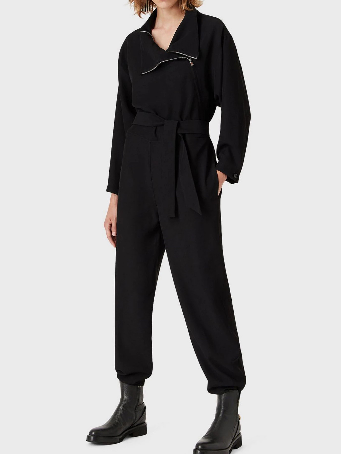 Комбинезоны Emporio Armani модель 6K2D63-2N9BZ-0999 Комбинезоны Emporio Armani модель 6K2D63-2N9BZ-0999 Фото