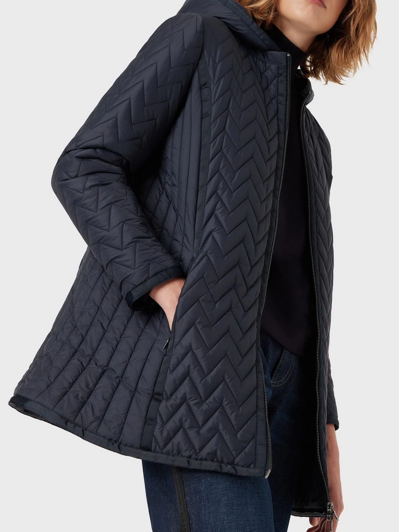 Куртки и дубленки Emporio Armani модель 6K2L62-2NJBZ-0919 Куртки и дубленки Emporio Armani модель 6K2L62-2NJBZ-0919 Фото