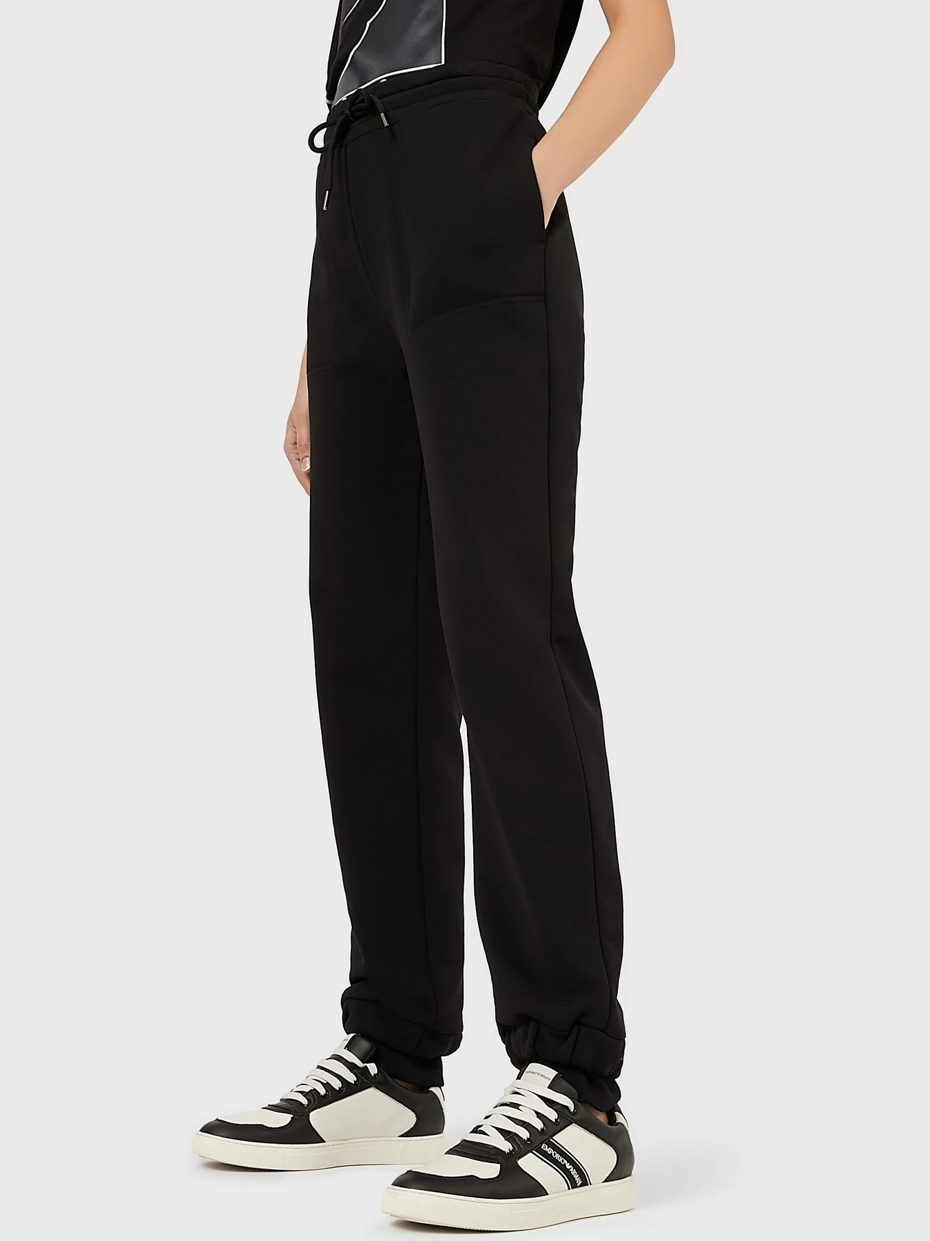 Брюки Emporio Armani модель 6K2P7A-2J60Z-0999 Брюки Emporio Armani модель 6K2P7A-2J60Z-0999 Фото