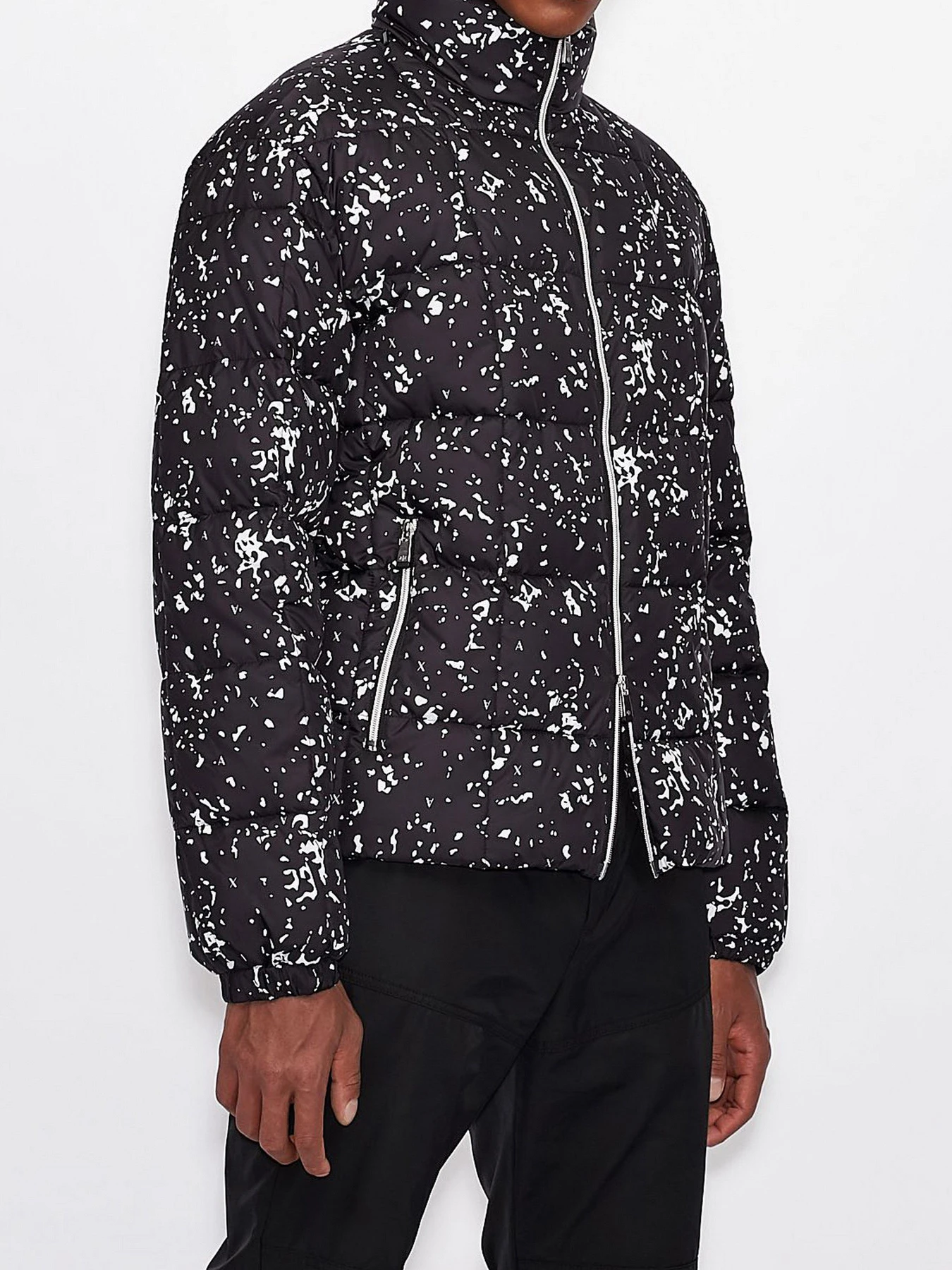 Куртки и дубленки Armani Exchange модель 6KZB06-ZNKRZ-9213 Куртки и дубленки Armani Exchange модель 6KZB06-ZNKRZ-9213 Фото