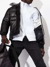 Куртки и дубленки Armani Exchange модель 6KZB10-ZNI8Z-2218 Фото