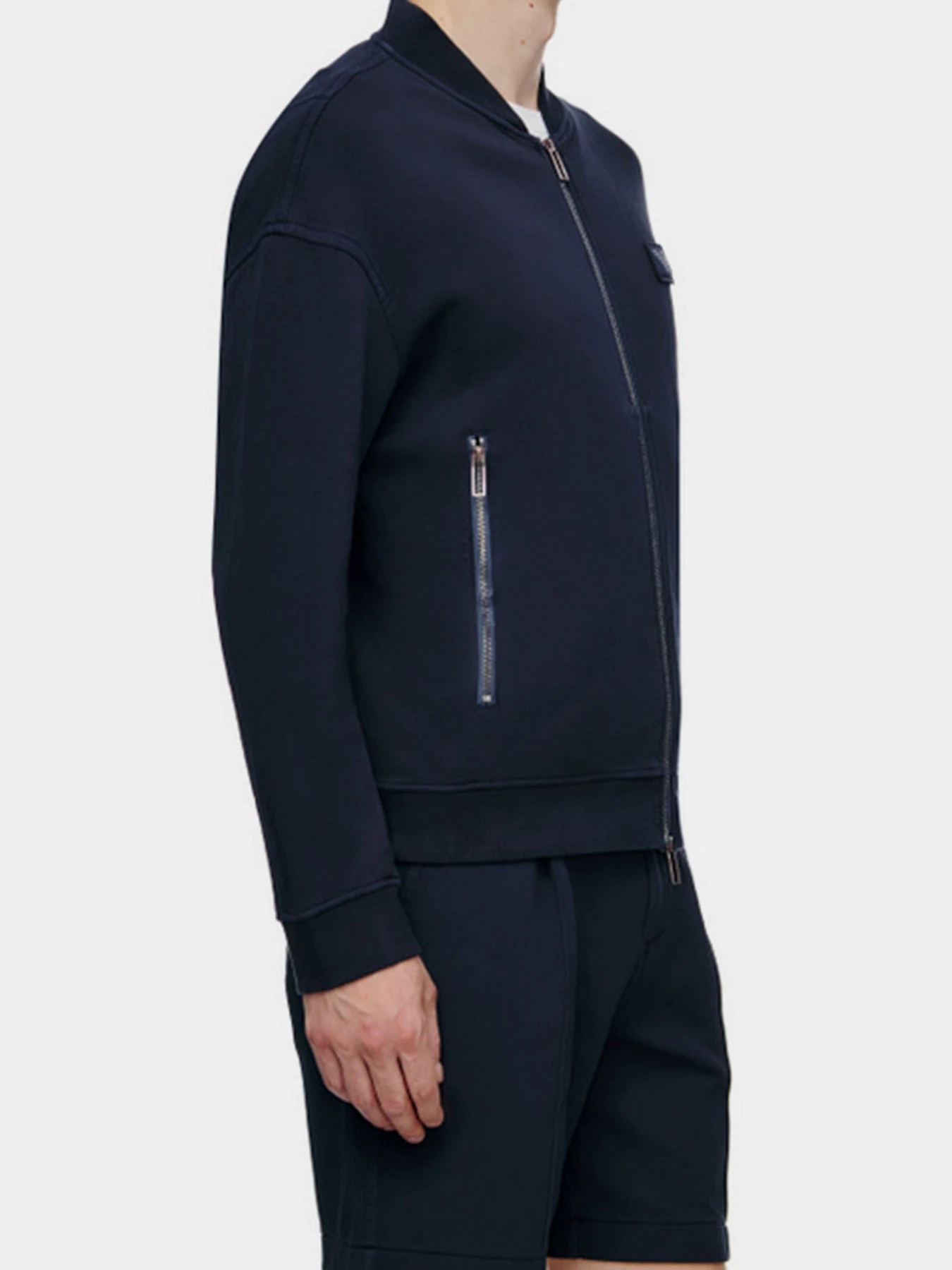 Худи и свитшоты Emporio Armani модель 6L1M80-1JHSZ-0920 Худи и свитшоты Emporio Armani модель 6L1M80-1JHSZ-0920 Фото