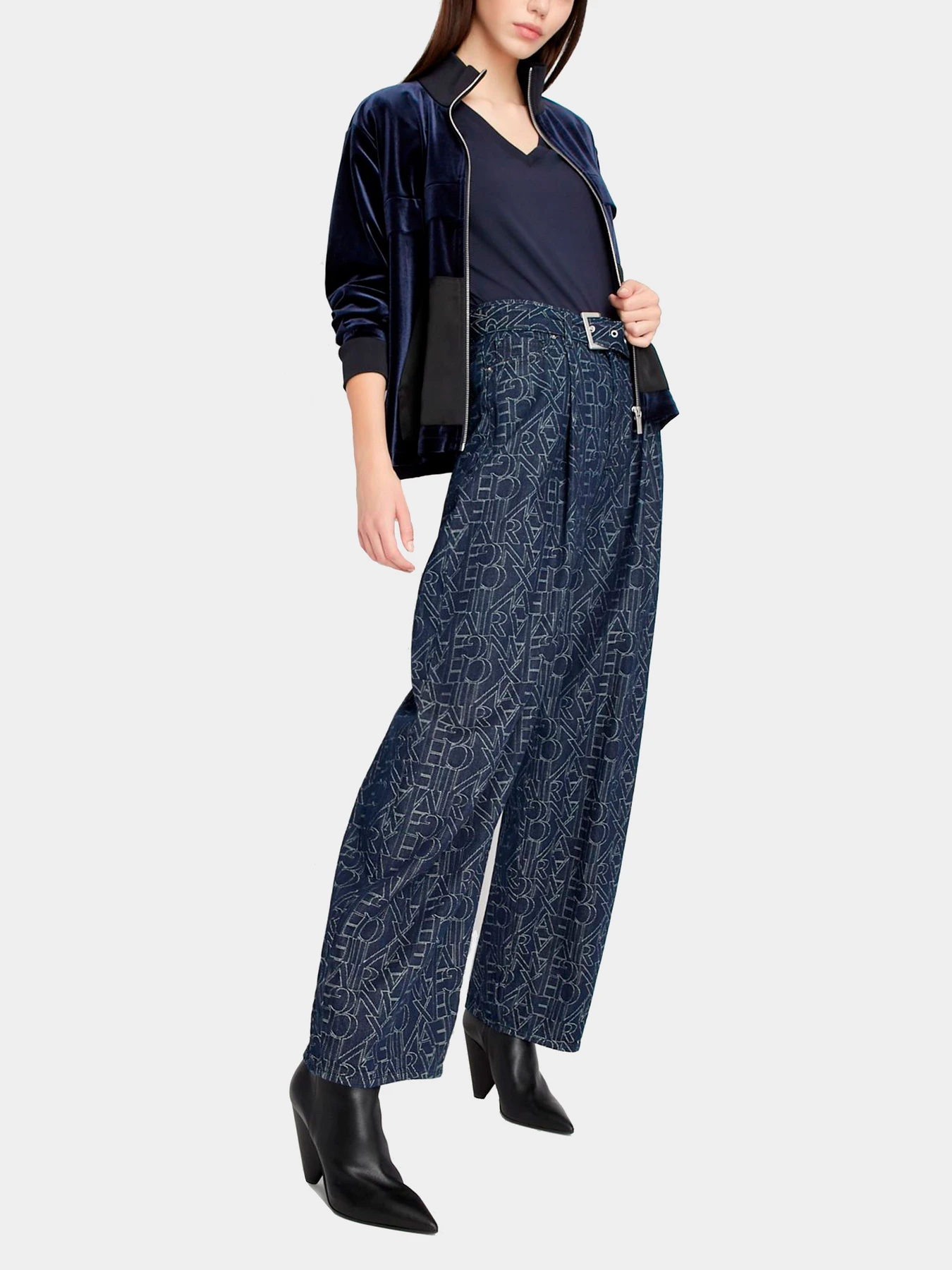 Спортивная одежда Armani Exchange модель 6LYM12-YJ9WZ-1593 Спортивная одежда Armani Exchange модель 6LYM12-YJ9WZ-1593 Фото