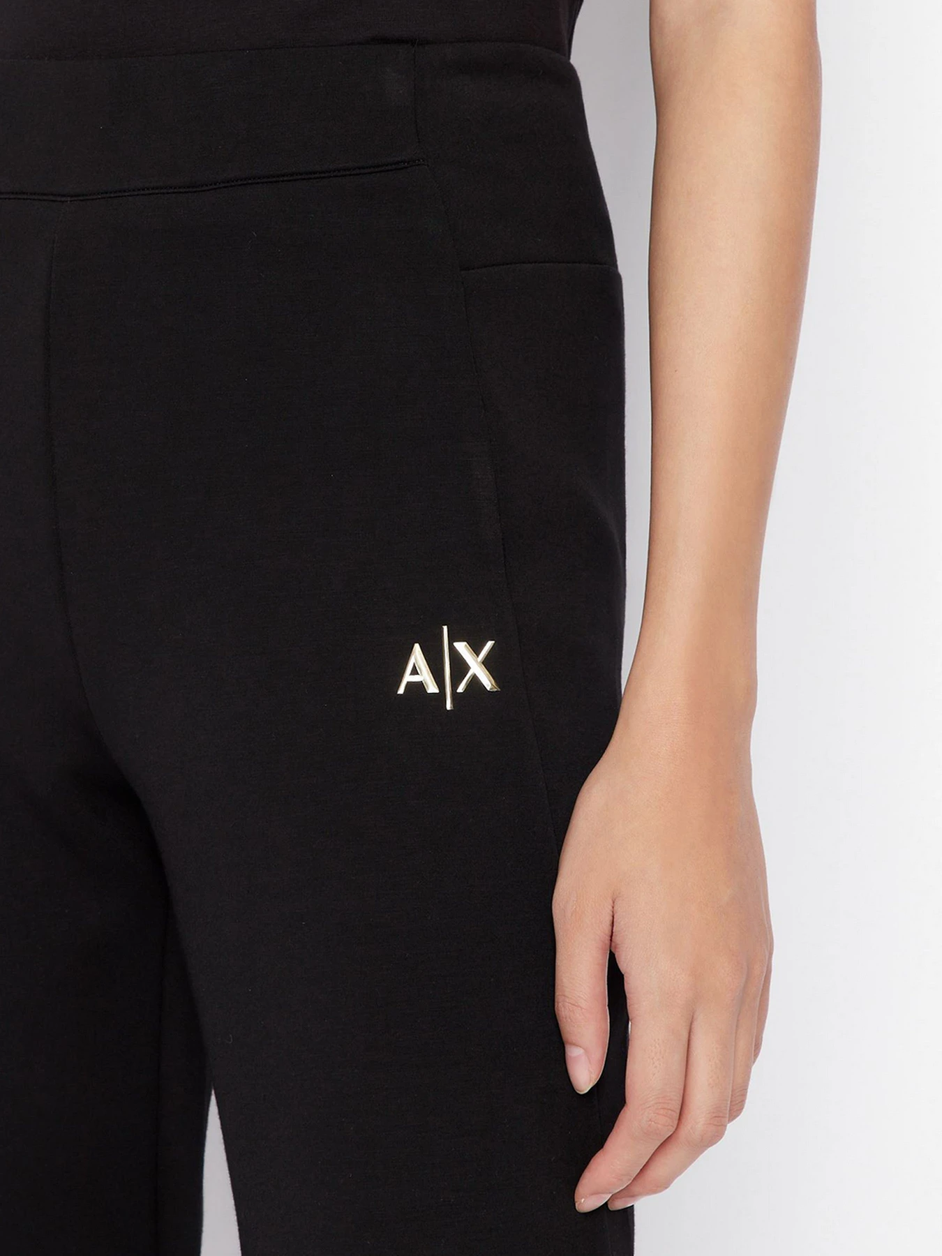 Брюки Armani Exchange модель 6LYP84-YJ4WZ-1200 Брюки Armani Exchange модель 6LYP84-YJ4WZ-1200 Фото