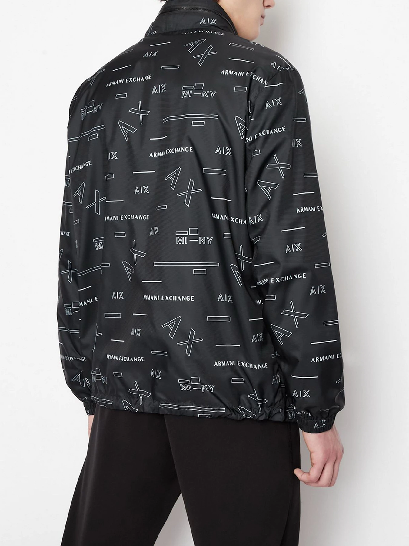 Куртки и дубленки Armani Exchange модель 6LZB20-ZNUQZ-22AZ Куртки и дубленки Armani Exchange модель 6LZB20-ZNUQZ-22AZ Фото