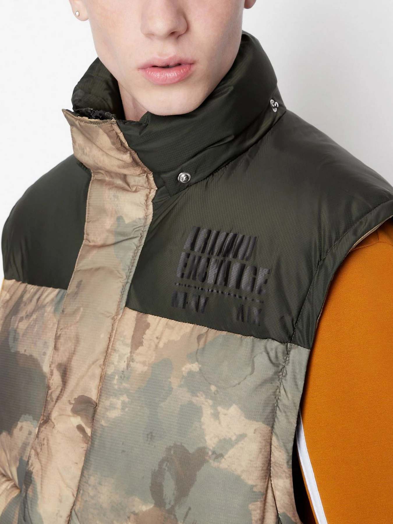 Куртки и дубленки Armani Exchange модель 6LZB22-ZNUQZ-2809 Куртки и дубленки Armani Exchange модель 6LZB22-ZNUQZ-2809 Фото