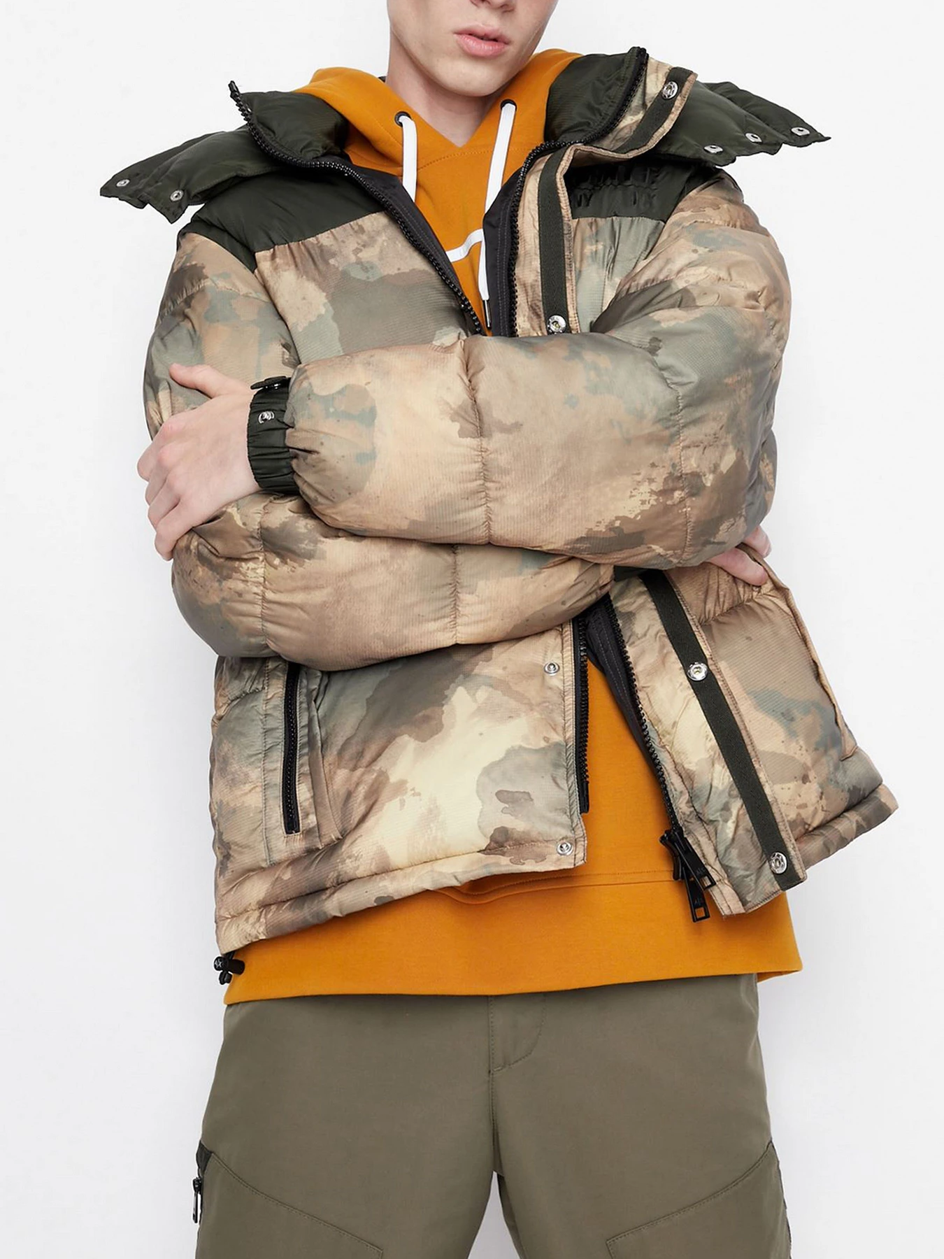 Куртки и дубленки Armani Exchange модель 6LZB22-ZNUQZ-2809 Куртки и дубленки Armani Exchange модель 6LZB22-ZNUQZ-2809 Фото