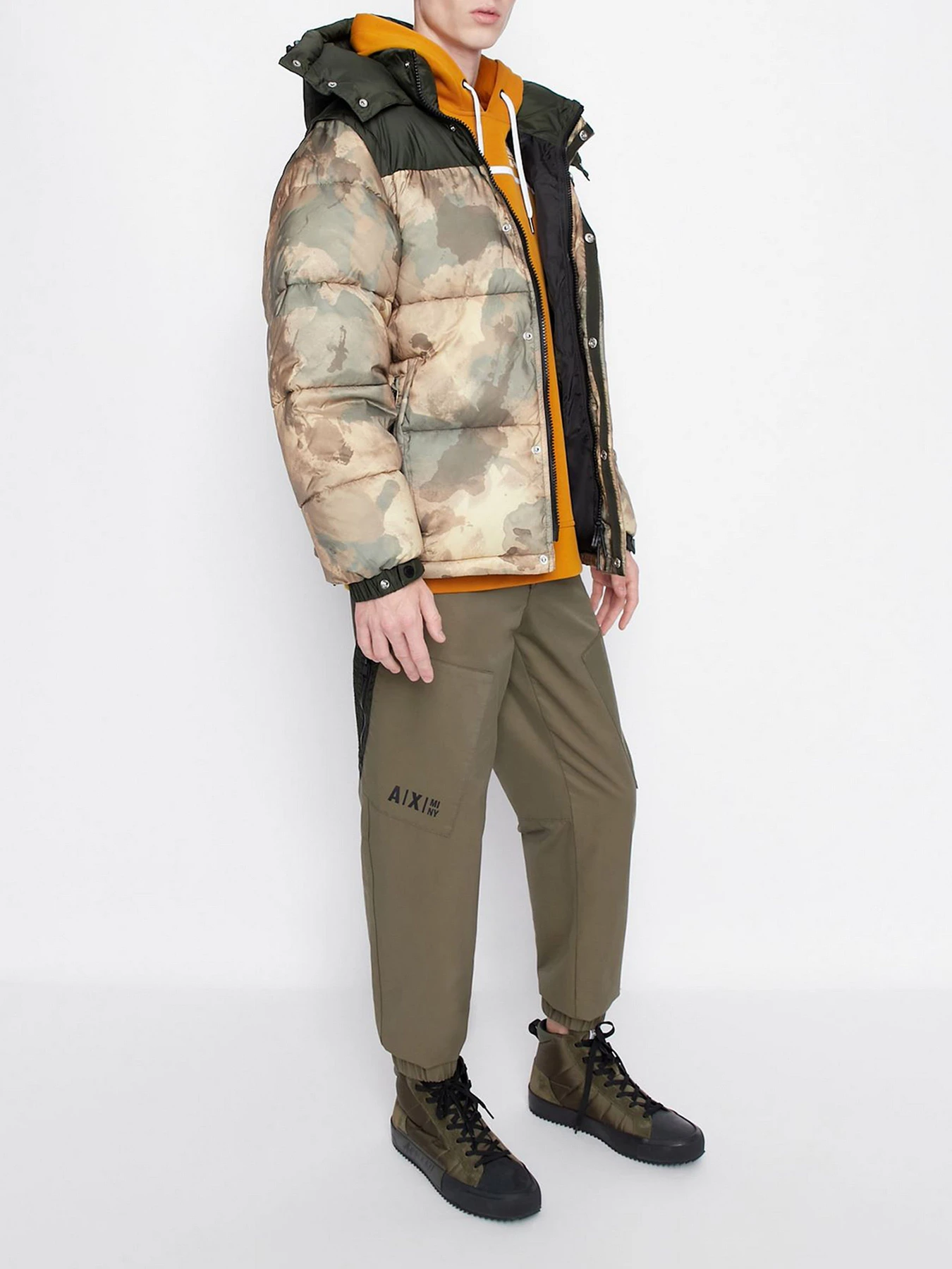 Куртки и дубленки Armani Exchange модель 6LZB22-ZNUQZ-2809 Куртки и дубленки Armani Exchange модель 6LZB22-ZNUQZ-2809 Фото