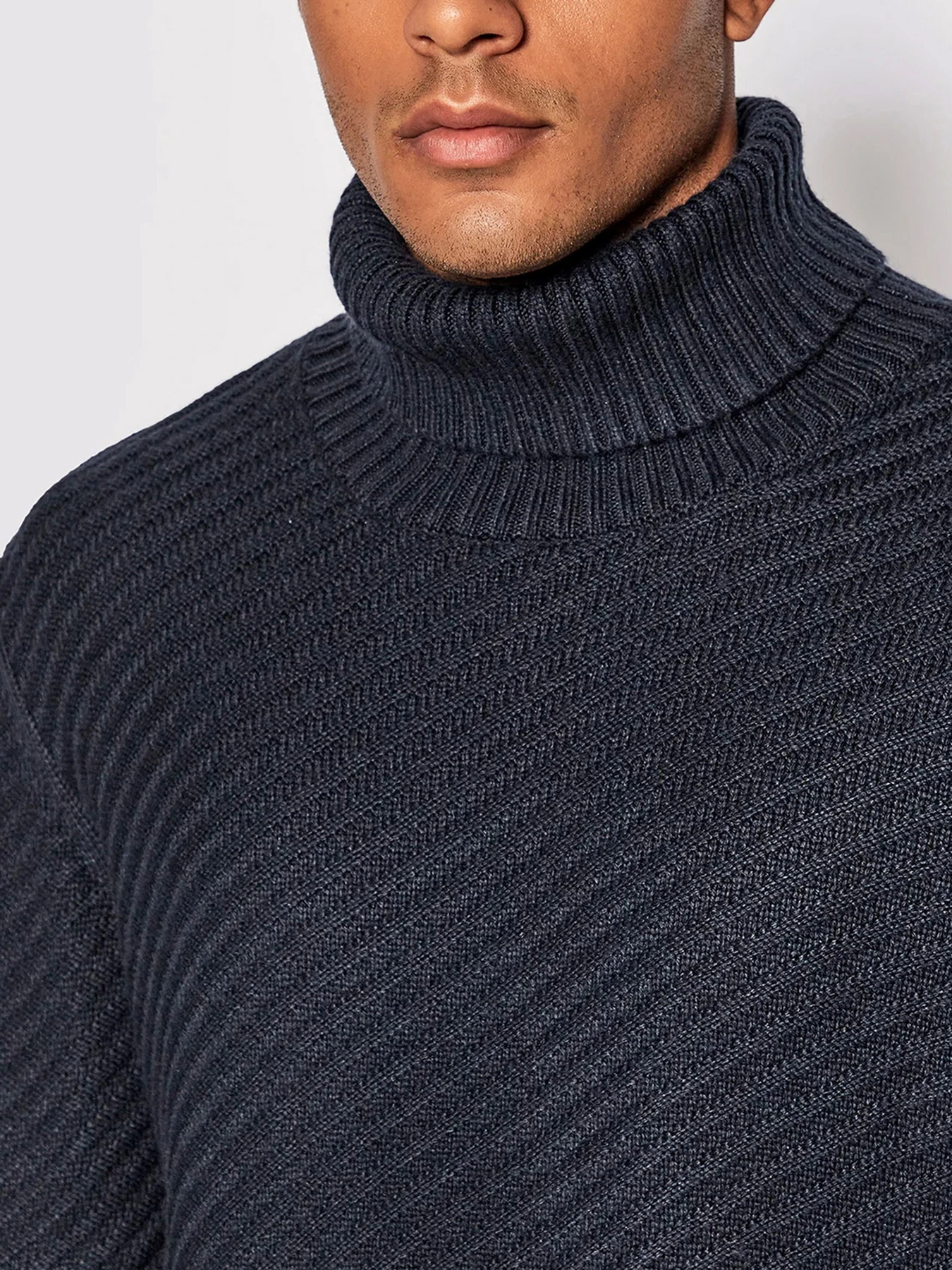 Худи и свитшоты Armani Exchange модель 6LZM1L-ZMY1Z-1510 Худи и свитшоты Armani Exchange модель 6LZM1L-ZMY1Z-1510 Фото