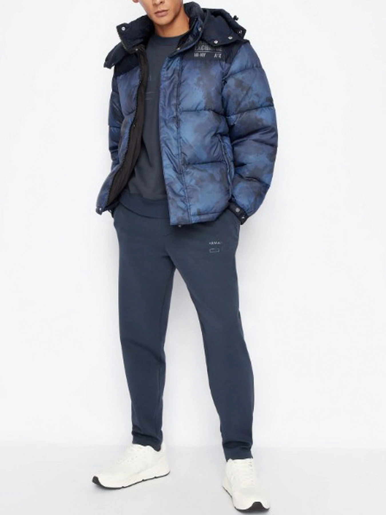 Худи и свитшоты Armani Exchange модель 6LZMAN-ZJCBZ-25CX Фото