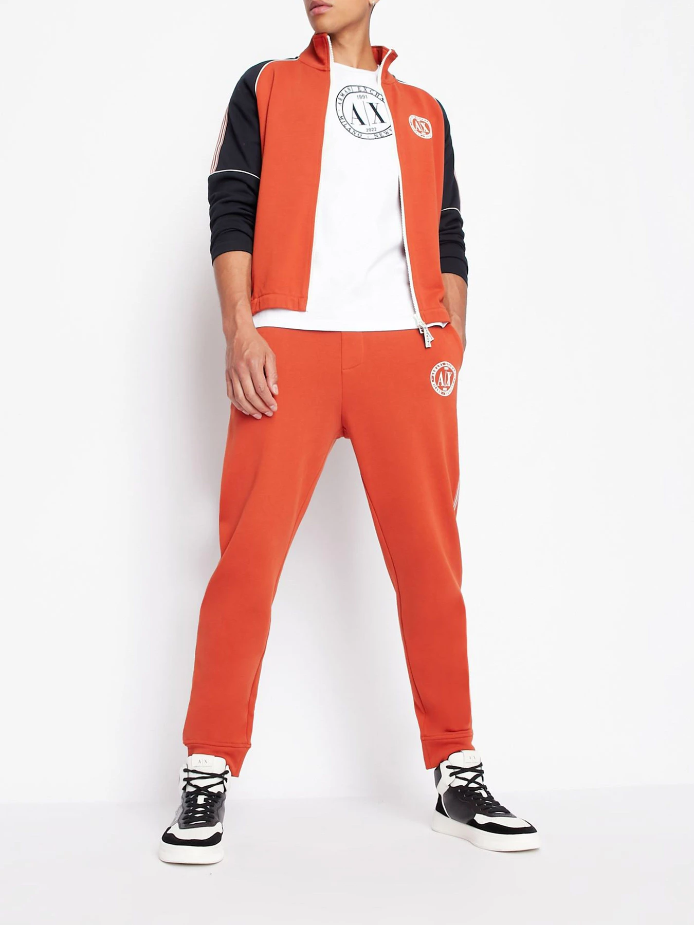 Худи и свитшоты Armani Exchange модель 6LZMLA-ZJ1ZZ-8402 Худи и свитшоты Armani Exchange модель 6LZMLA-ZJ1ZZ-8402 Фото