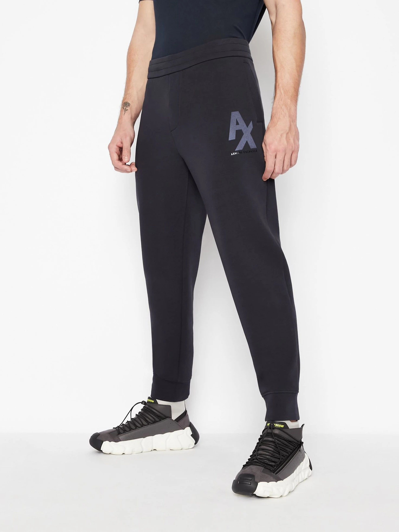 Брюки Armani Exchange модель 6LZPHC-ZJXBZ-1510 Брюки Armani Exchange модель 6LZPHC-ZJXBZ-1510 Фото