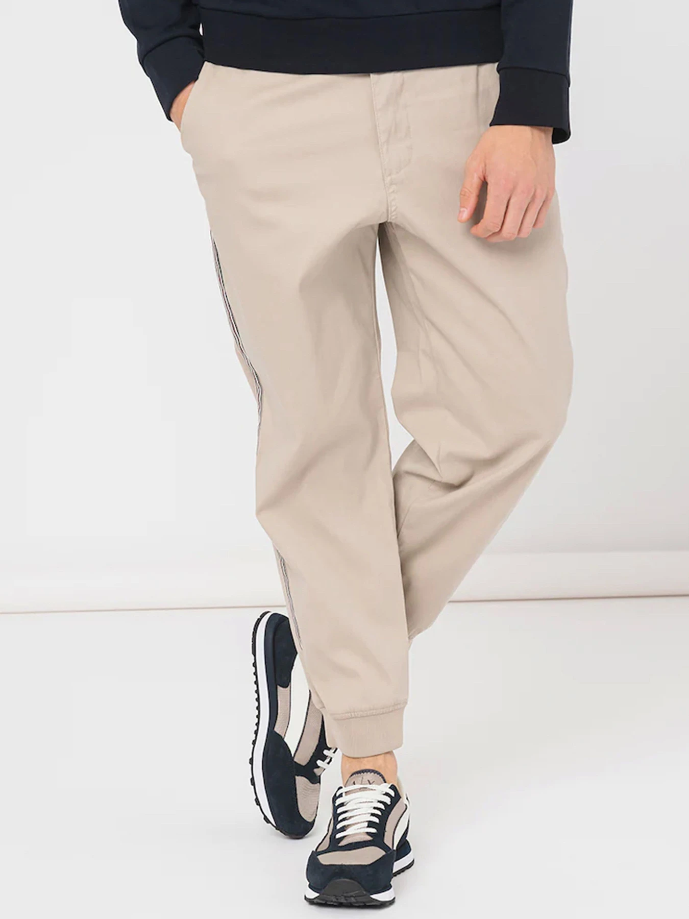 Брюки Armani Exchange модель 6LZPL1-ZDCSZ-1709 Брюки Armani Exchange модель 6LZPL1-ZDCSZ-1709 Фото