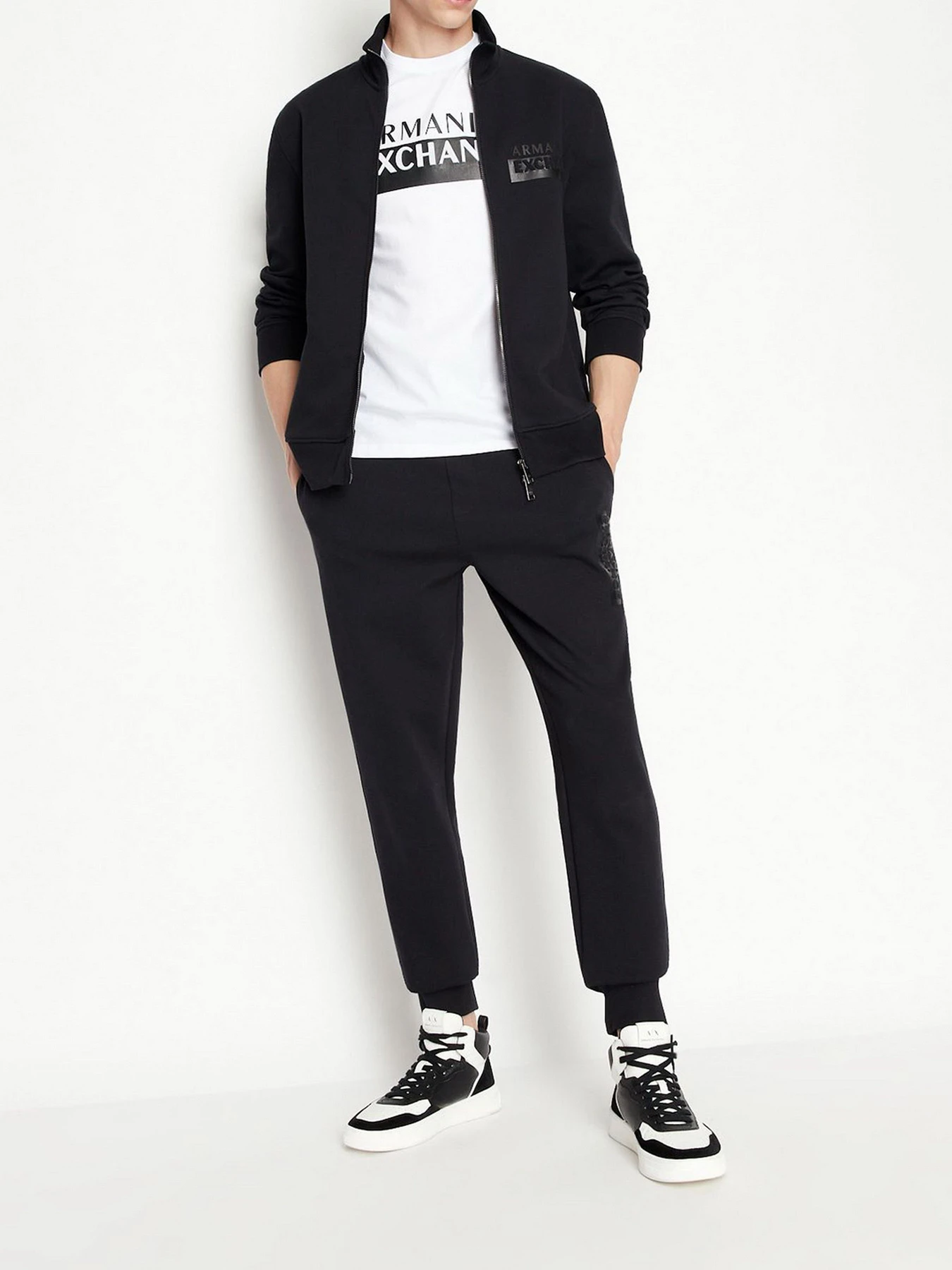 Футболки и поло Armani Exchange модель 6LZTBE-ZJGCZ-1100 Фото