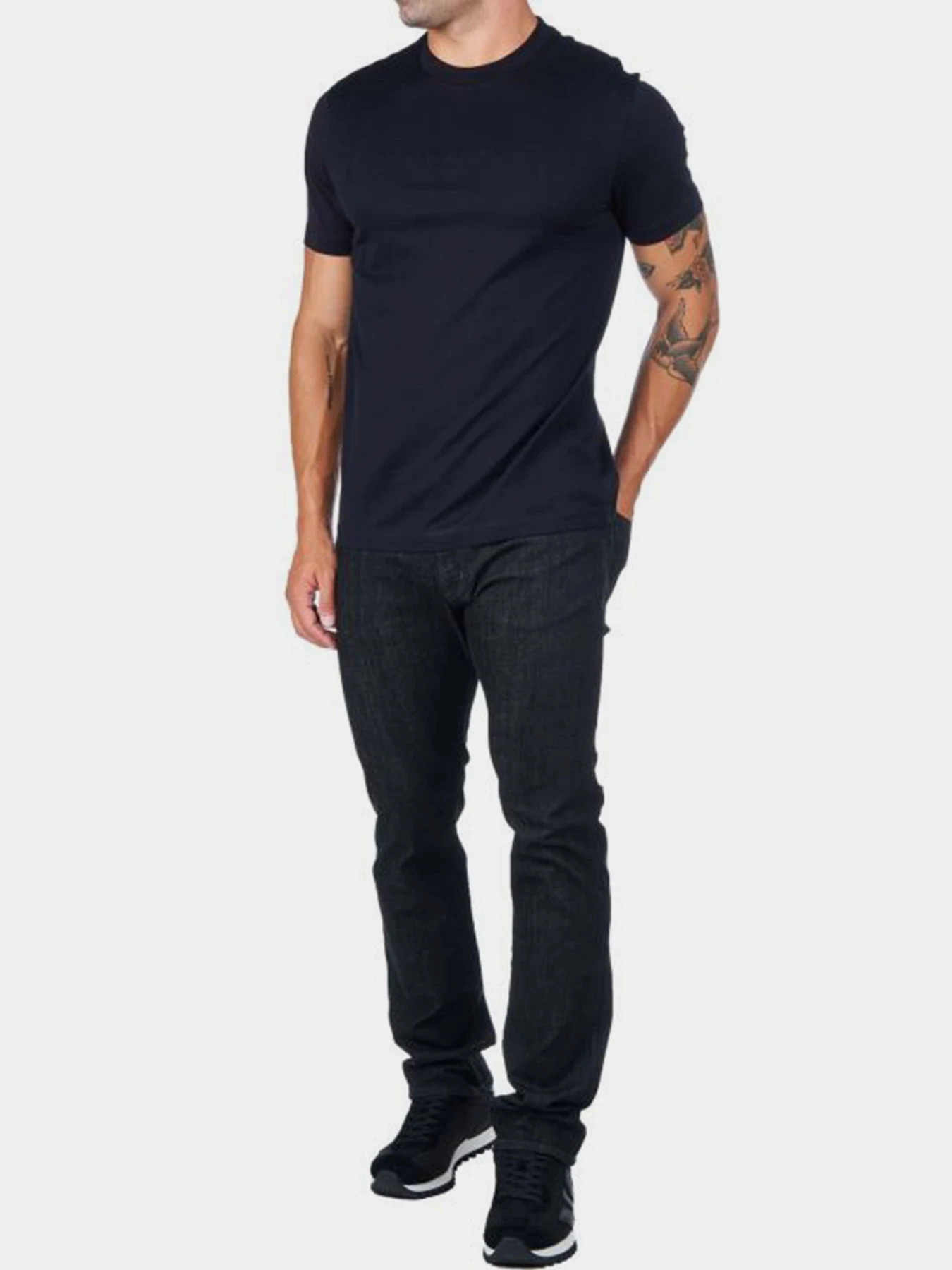 Джинсы Emporio Armani модель 8N1J45-1DV7Z-0005 Джинсы Emporio Armani модель 8N1J45-1DV7Z-0005 Фото
