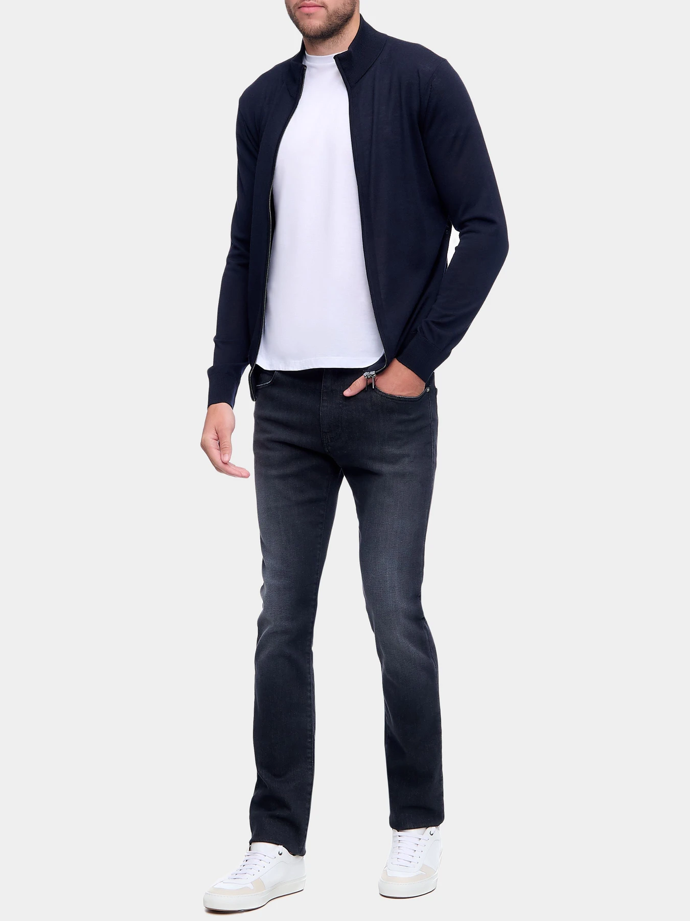 Худи и свитшоты Emporio Armani модель 8N1MUZ-1MJXZ-0920 Худи и свитшоты Emporio Armani модель 8N1MUZ-1MJXZ-0920 Фото