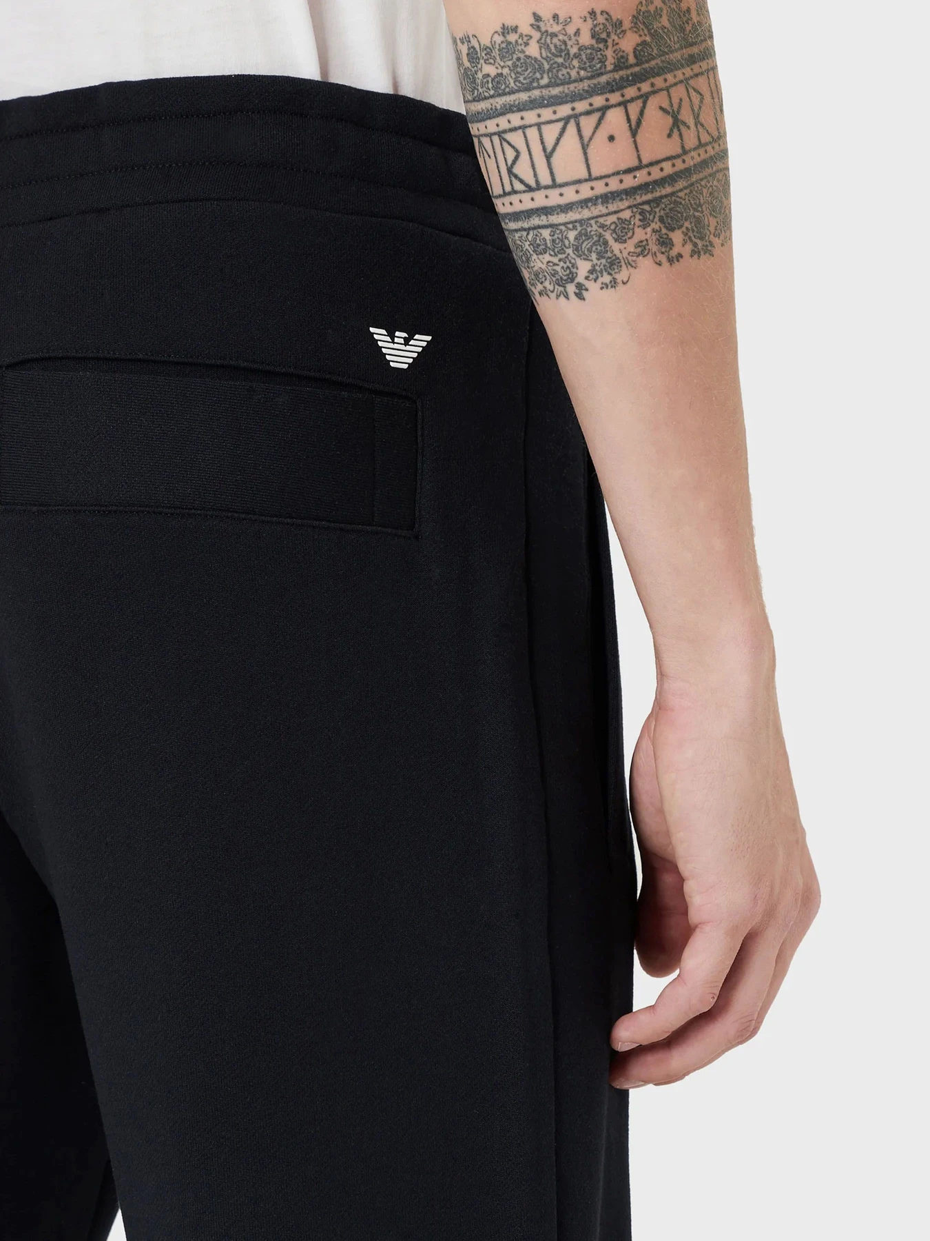 Брюки Emporio Armani модель 8N1PS9-1JRIZ-0920 Брюки Emporio Armani модель 8N1PS9-1JRIZ-0920 Фото