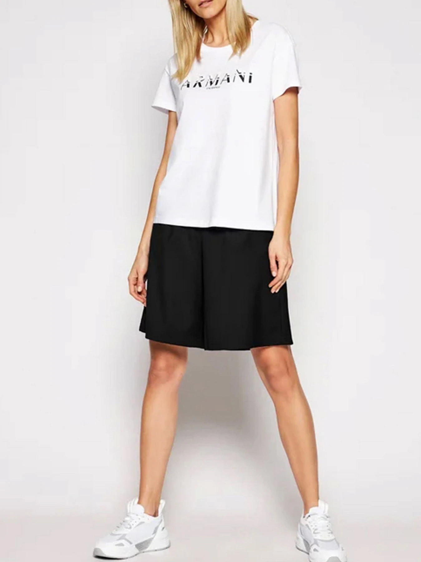 Шорты Armani Exchange модель 8NYS55-YNHXZ-1200 Шорты Armani Exchange модель 8NYS55-YNHXZ-1200 Фото