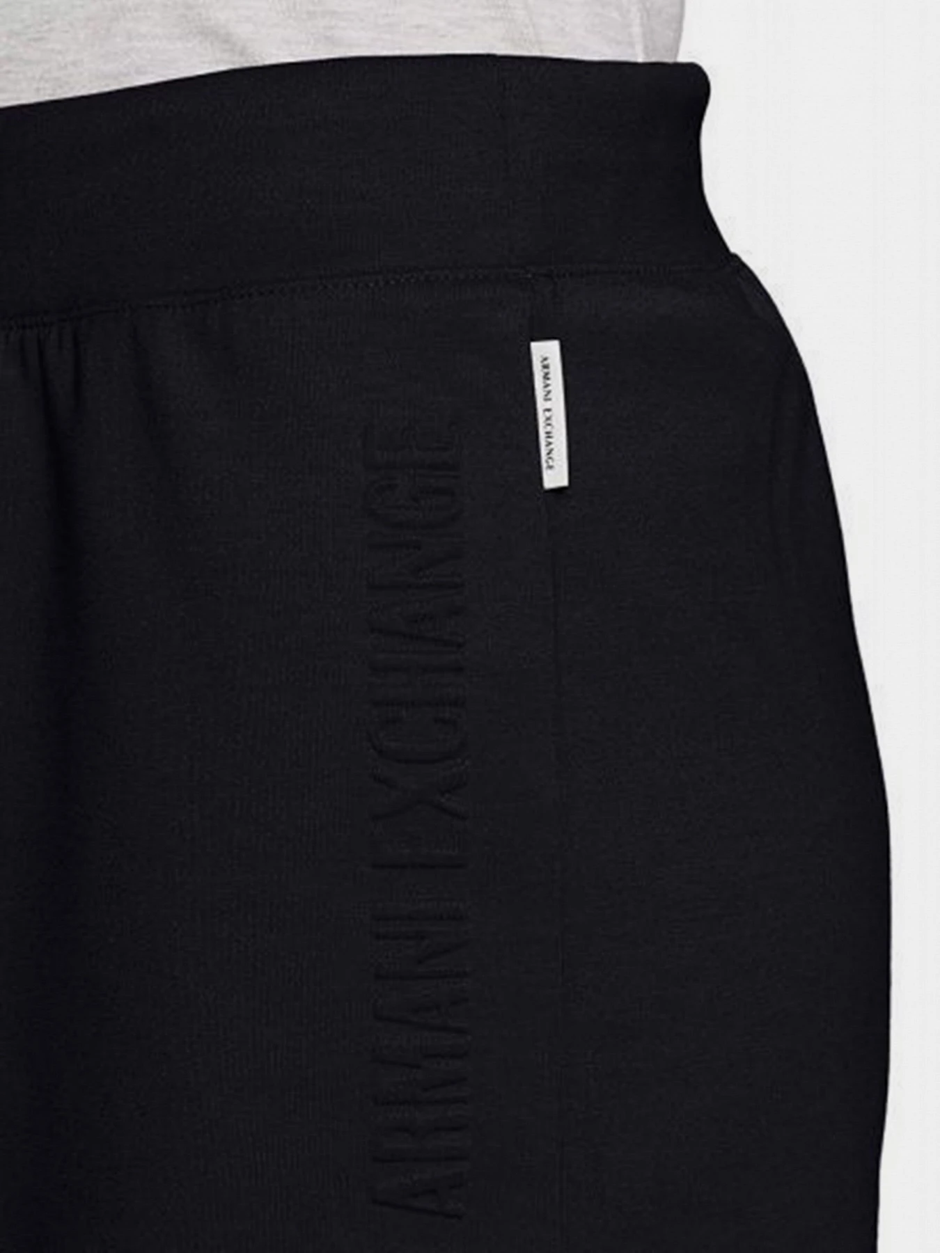 Шорты Armani Exchange модель 8NYS70-Y9L7Z-1510 Шорты Armani Exchange модель 8NYS70-Y9L7Z-1510 Фото