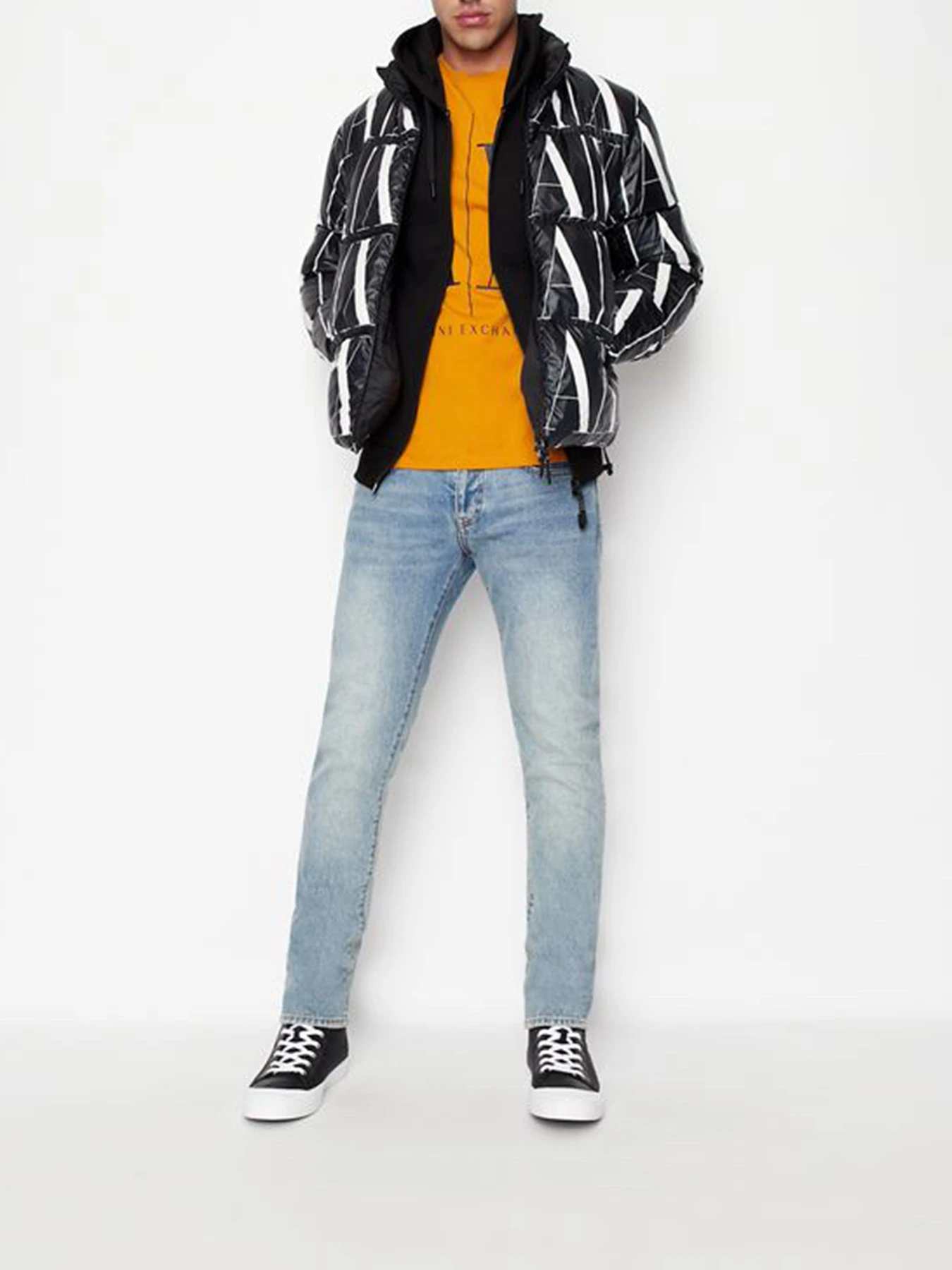 Куртки и дубленки Armani Exchange модель 8NZBP8-ZNULZ-22AR Куртки и дубленки Armani Exchange модель 8NZBP8-ZNULZ-22AR Фото