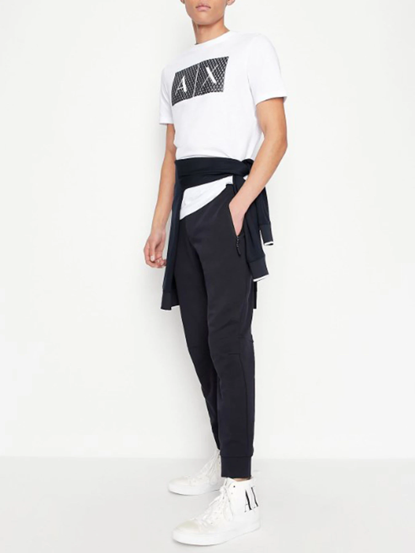 Брюки Armani Exchange модель 8NZP73-ZJKRZ-1510 Брюки Armani Exchange модель 8NZP73-ZJKRZ-1510 Фото
