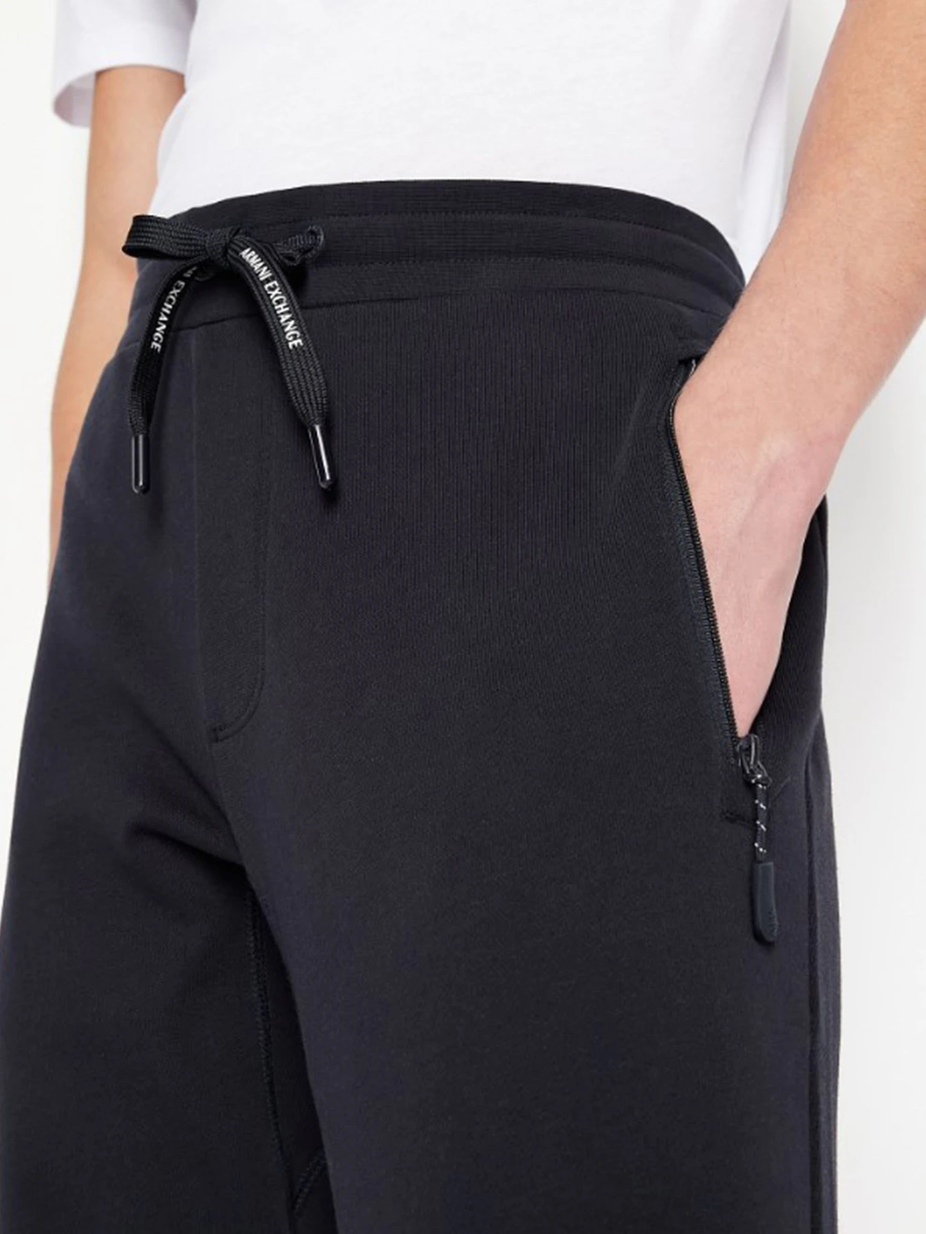 Брюки Armani Exchange модель 8NZP73-ZJKRZ-1510 Брюки Armani Exchange модель 8NZP73-ZJKRZ-1510 Фото