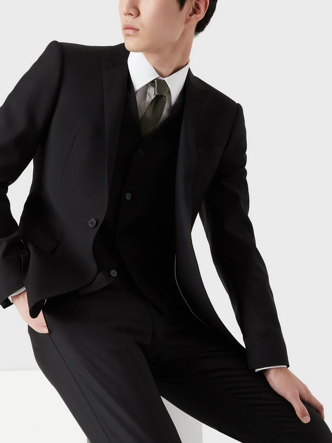 Рубашки Emporio Armani модель B1EM5L-B1C68-100 Рубашки Emporio Armani модель B1EM5L-B1C68-100 Фото