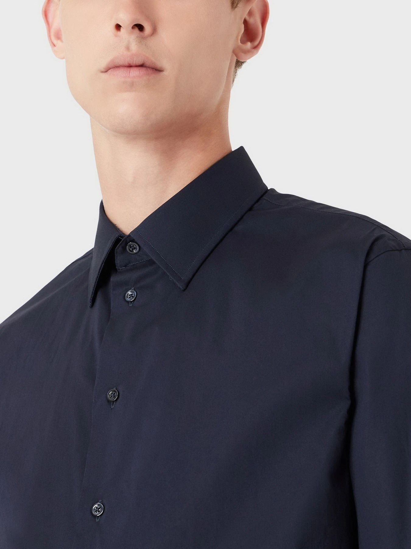 Рубашки Emporio Armani модель B1EM5L-B1C68-920 Рубашки Emporio Armani модель B1EM5L-B1C68-920 Фото