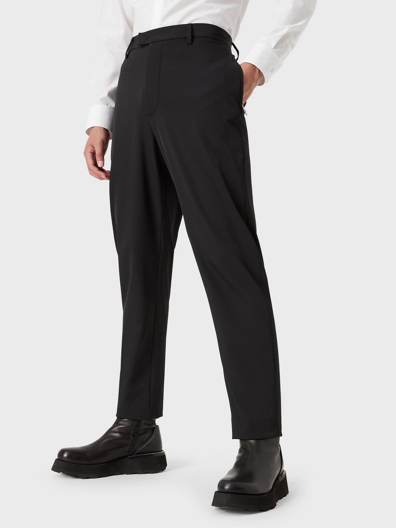 Брюки Emporio Armani модель B1P820-B1525-999 Брюки Emporio Armani модель B1P820-B1525-999 Фото