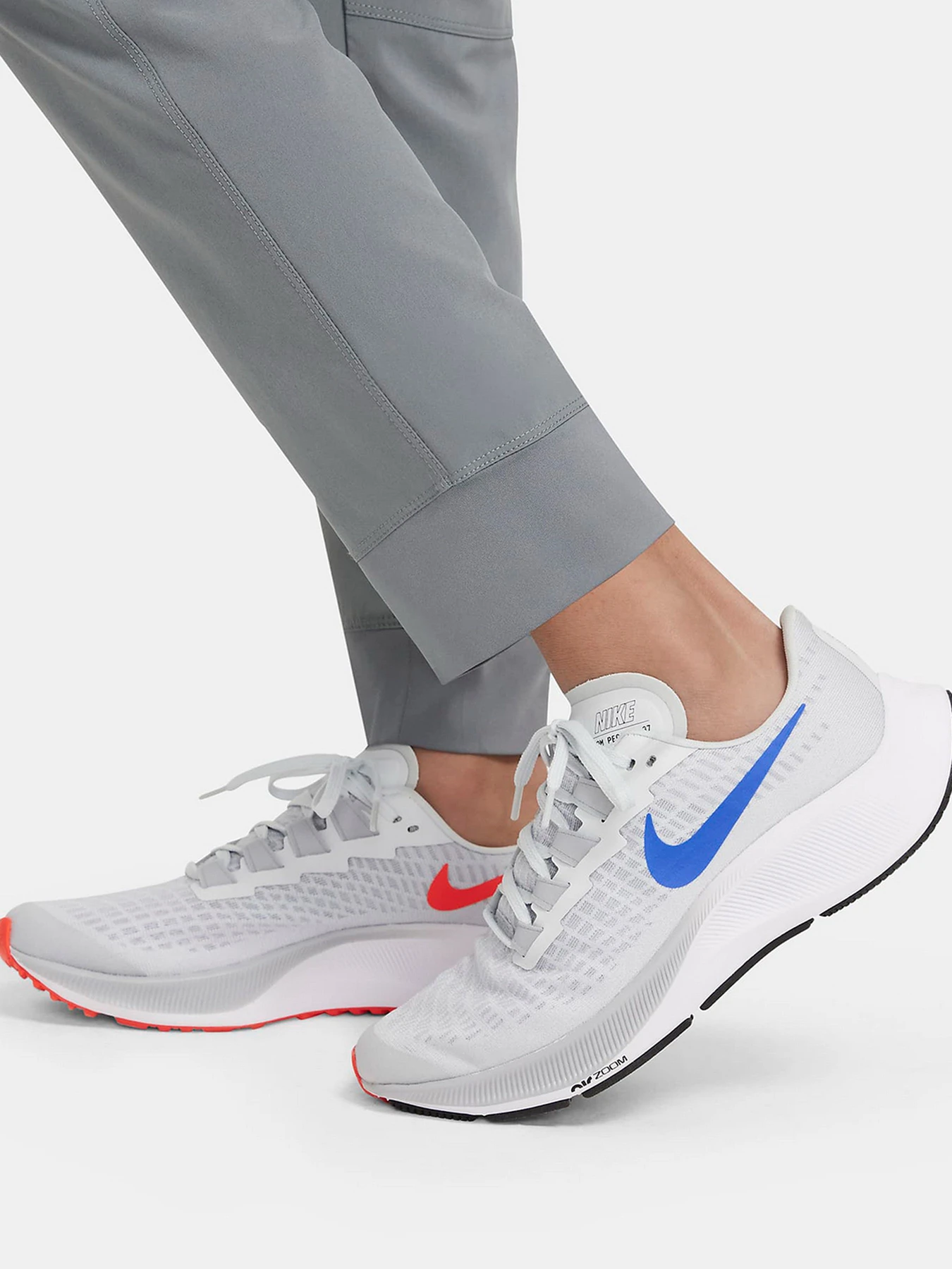 Брюки NIKE модель DD8428-084 Брюки NIKE модель DD8428-084 Фото