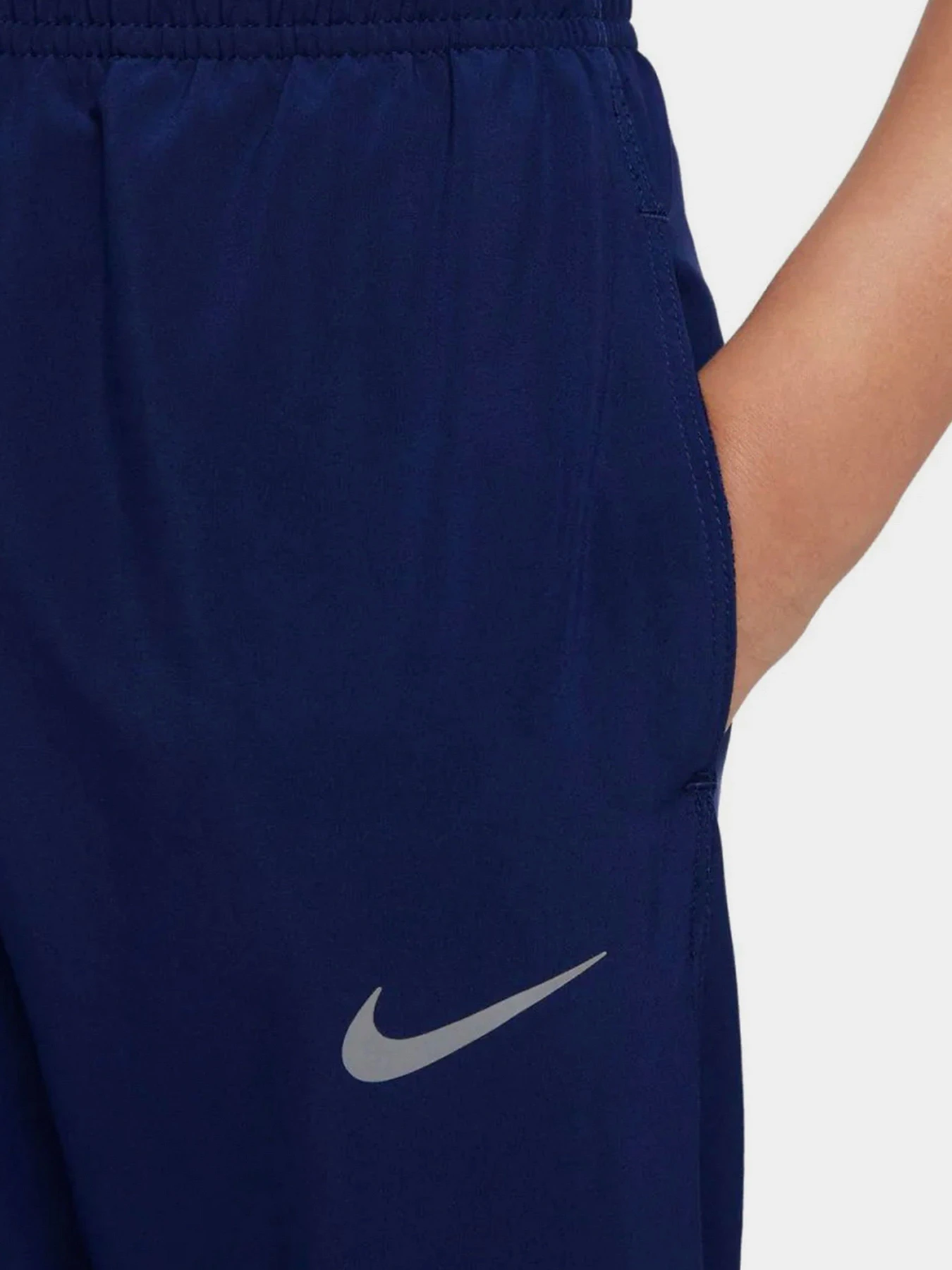 Брюки NIKE модель DD8428-492 Брюки NIKE модель DD8428-492 Фото