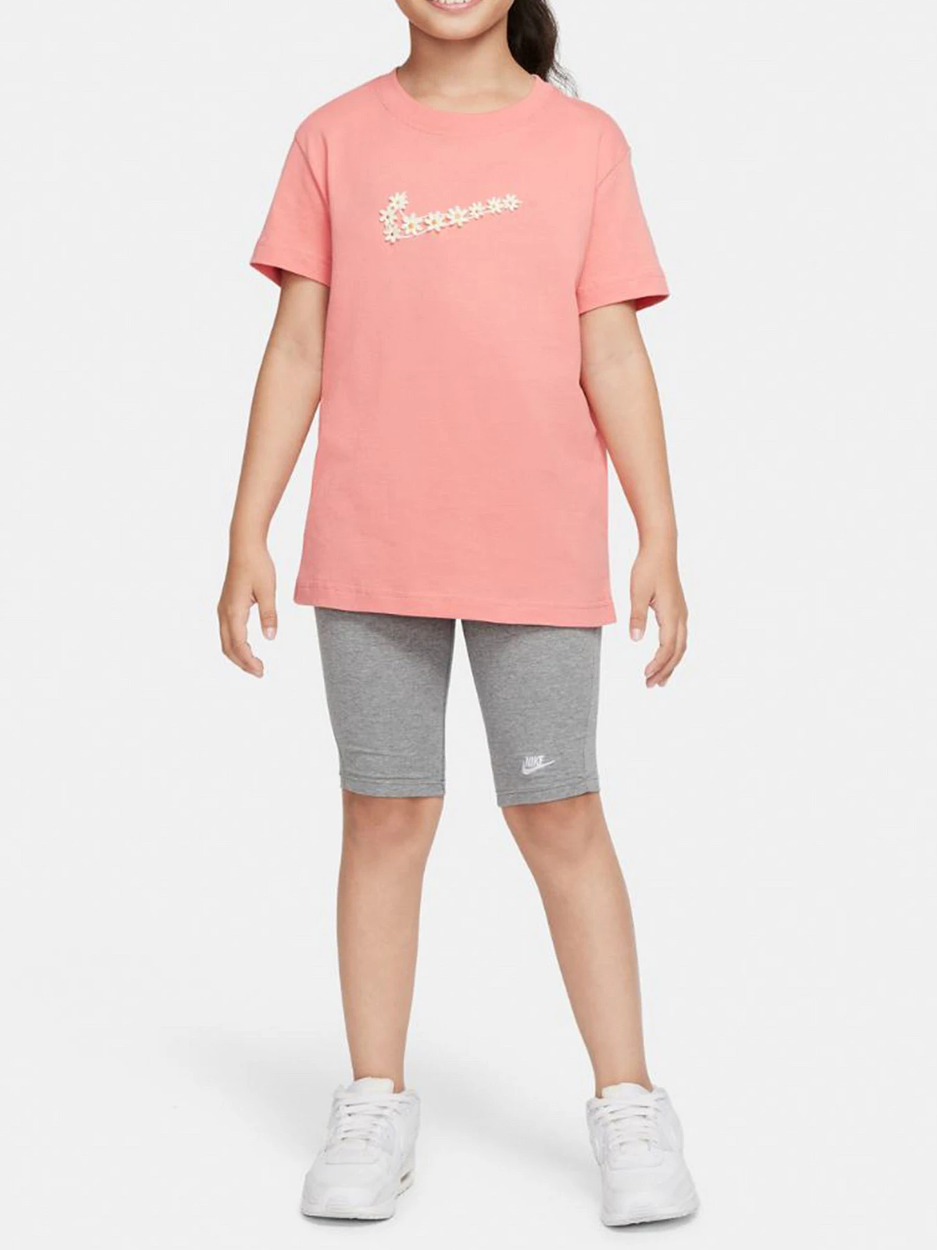 Футболки и поло NIKE модель DO1343-603 Футболки и поло NIKE модель DO1343-603 Фото