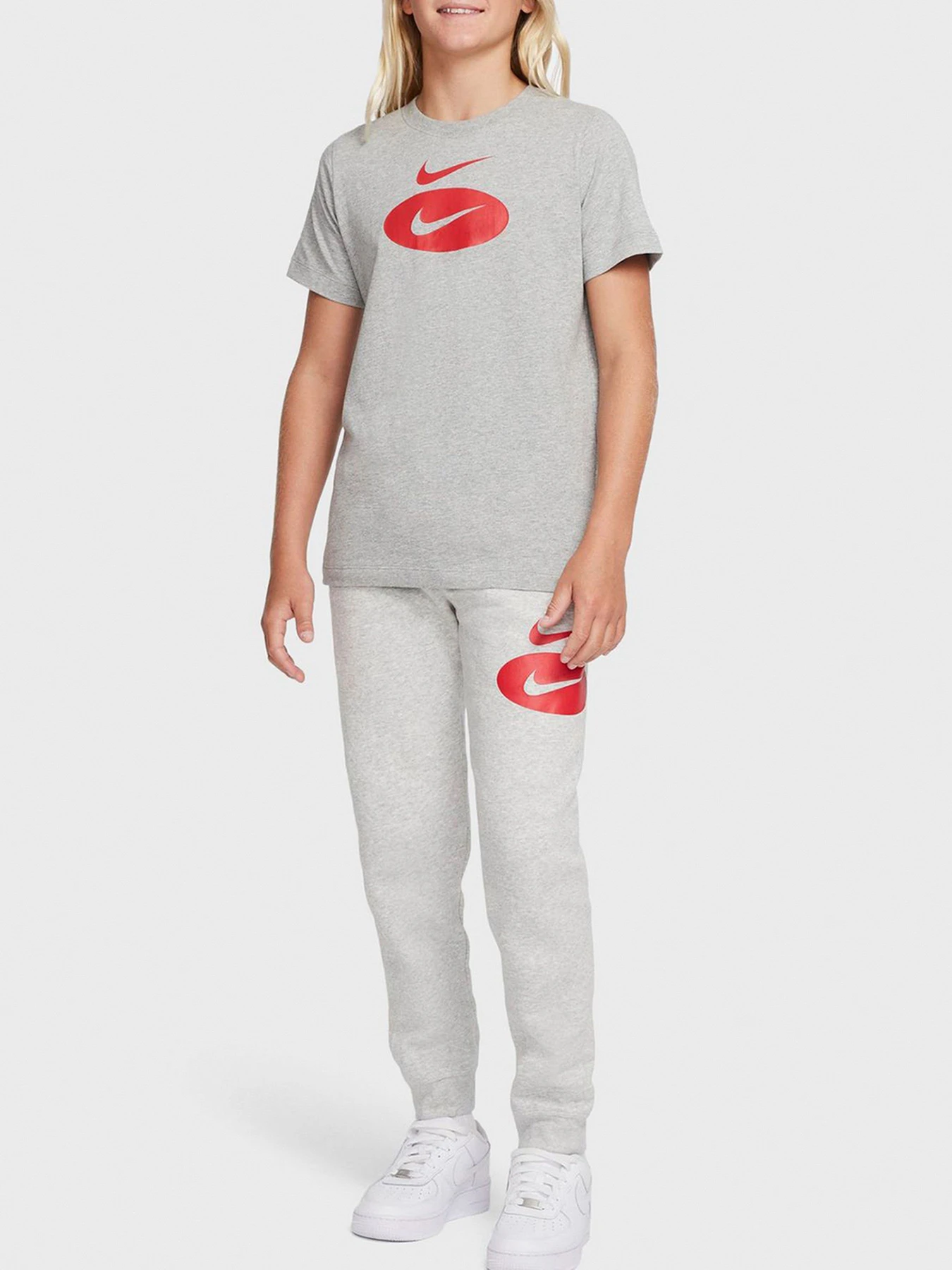 Футболки и поло NIKE модель DO1808-063 Футболки и поло NIKE модель DO1808-063 Фото