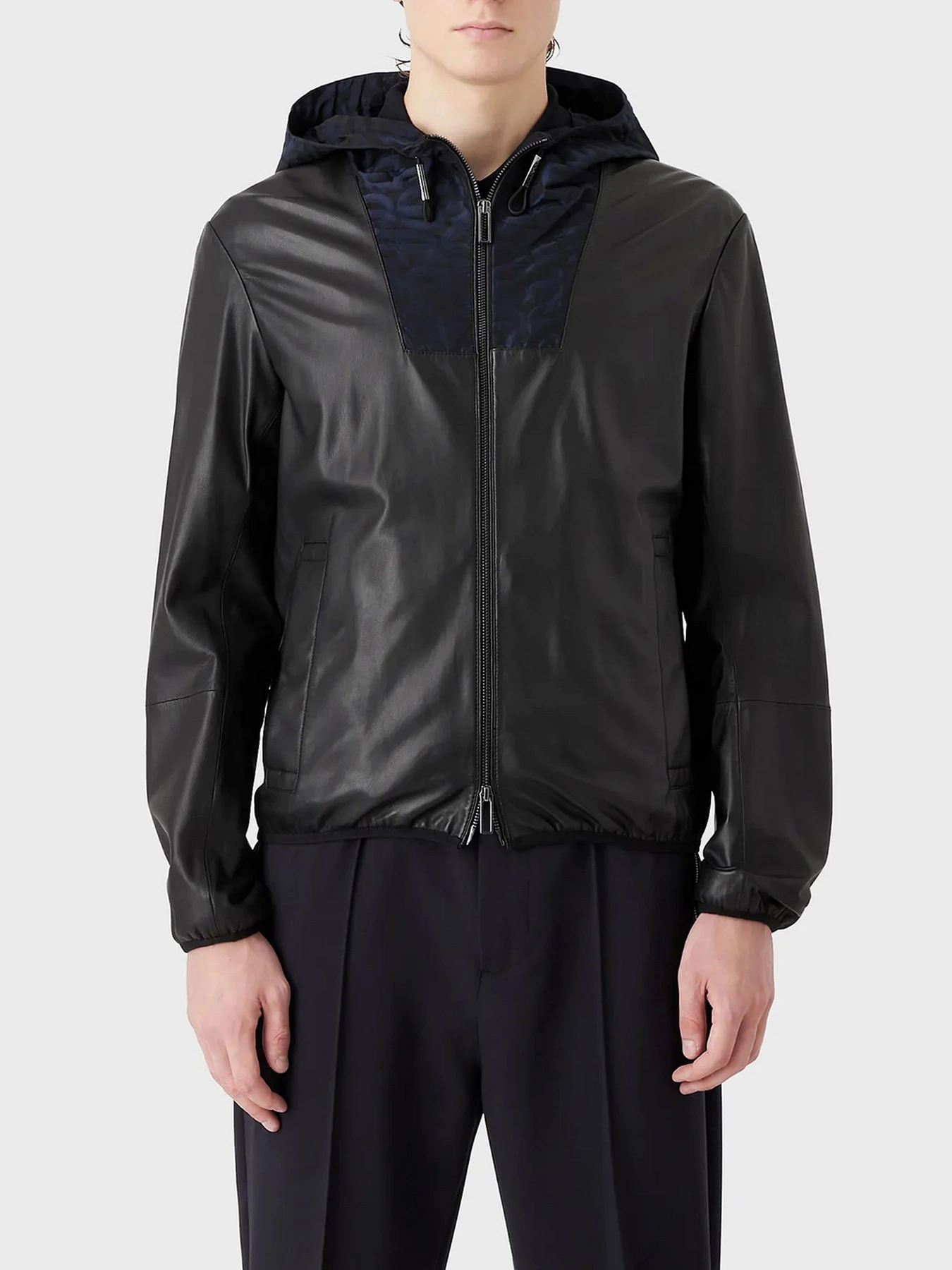 Куртки и дубленки Emporio Armani модель H31R7C-C1P7C-999 Куртки и дубленки Emporio Armani модель H31R7C-C1P7C-999 Фото