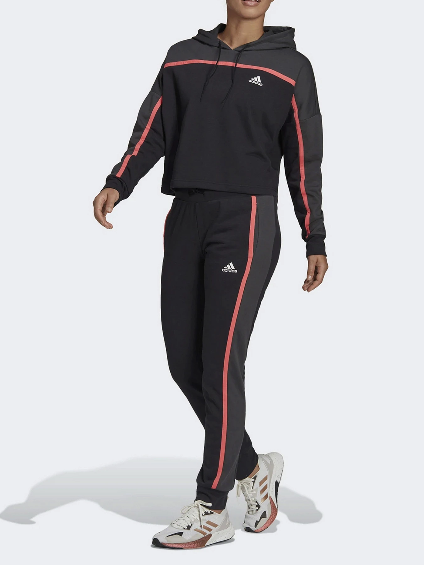 Костюмы Adidas модель H67042 Костюмы Adidas модель H67042 Фото