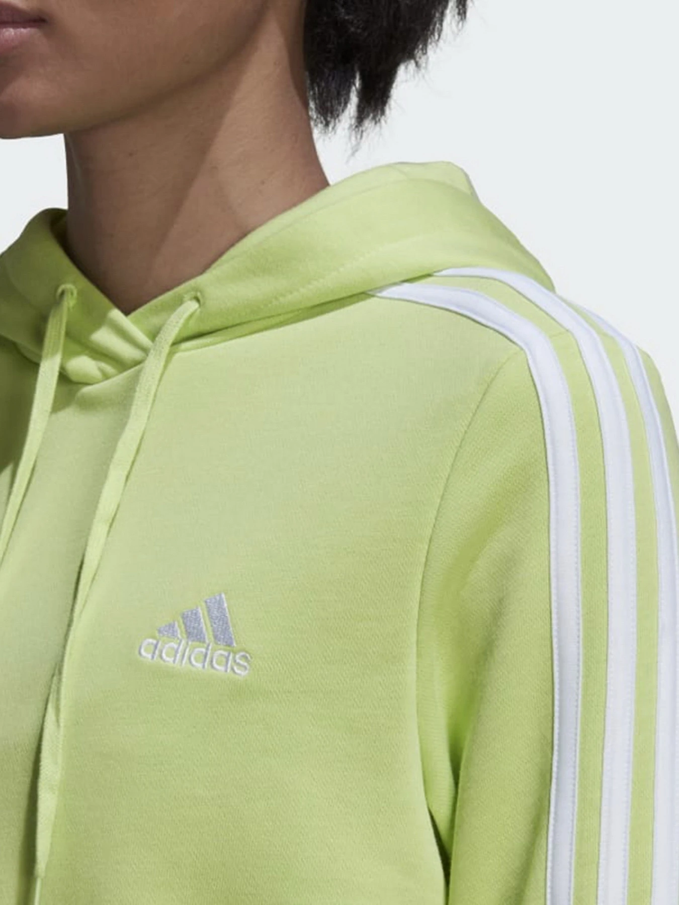 Худи и свитшоты Adidas модель HC9133 Худи и свитшоты Adidas модель HC9133 Фото