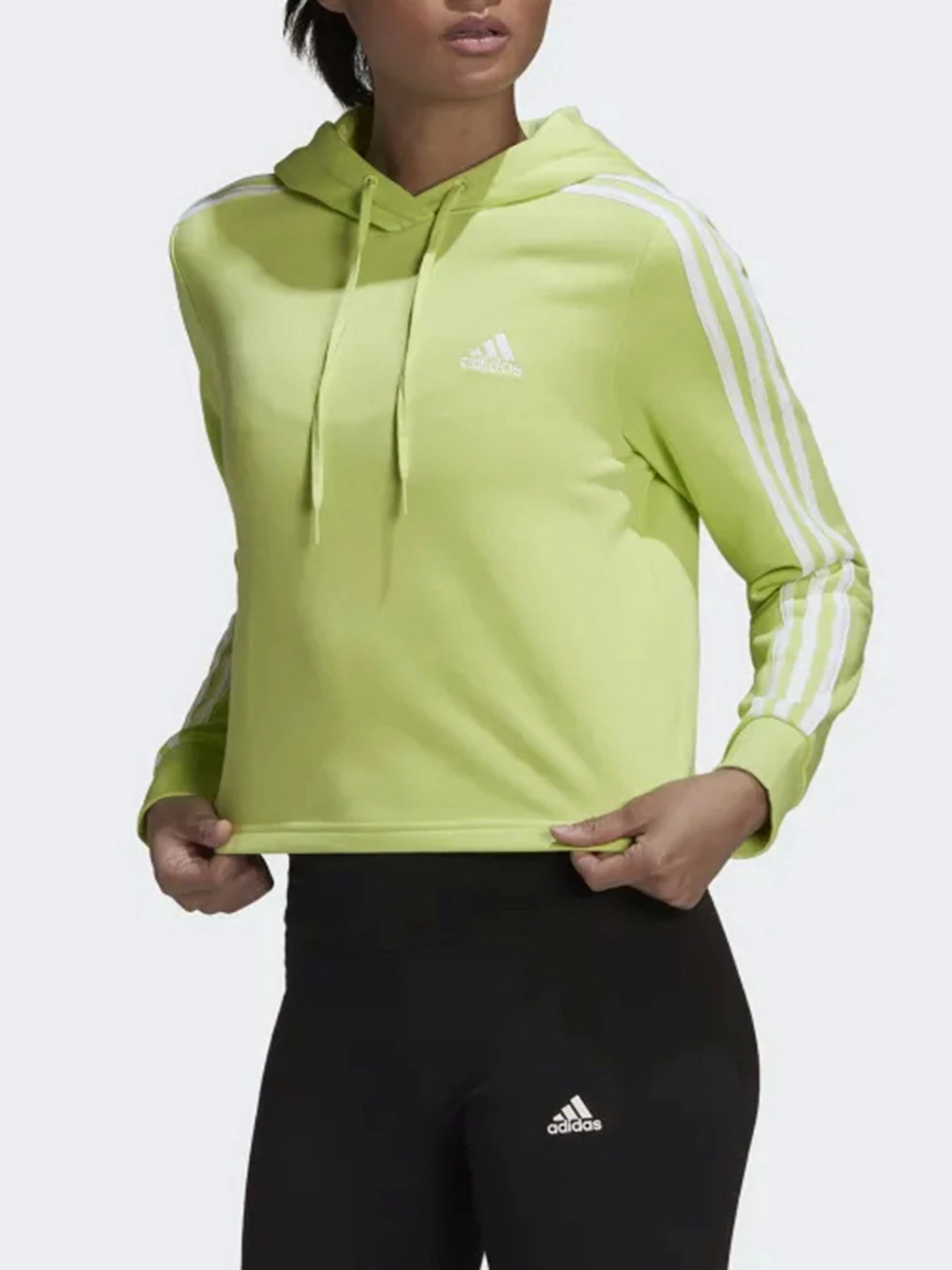 Худи и свитшоты Adidas модель HC9133 Худи и свитшоты Adidas модель HC9133 Фото