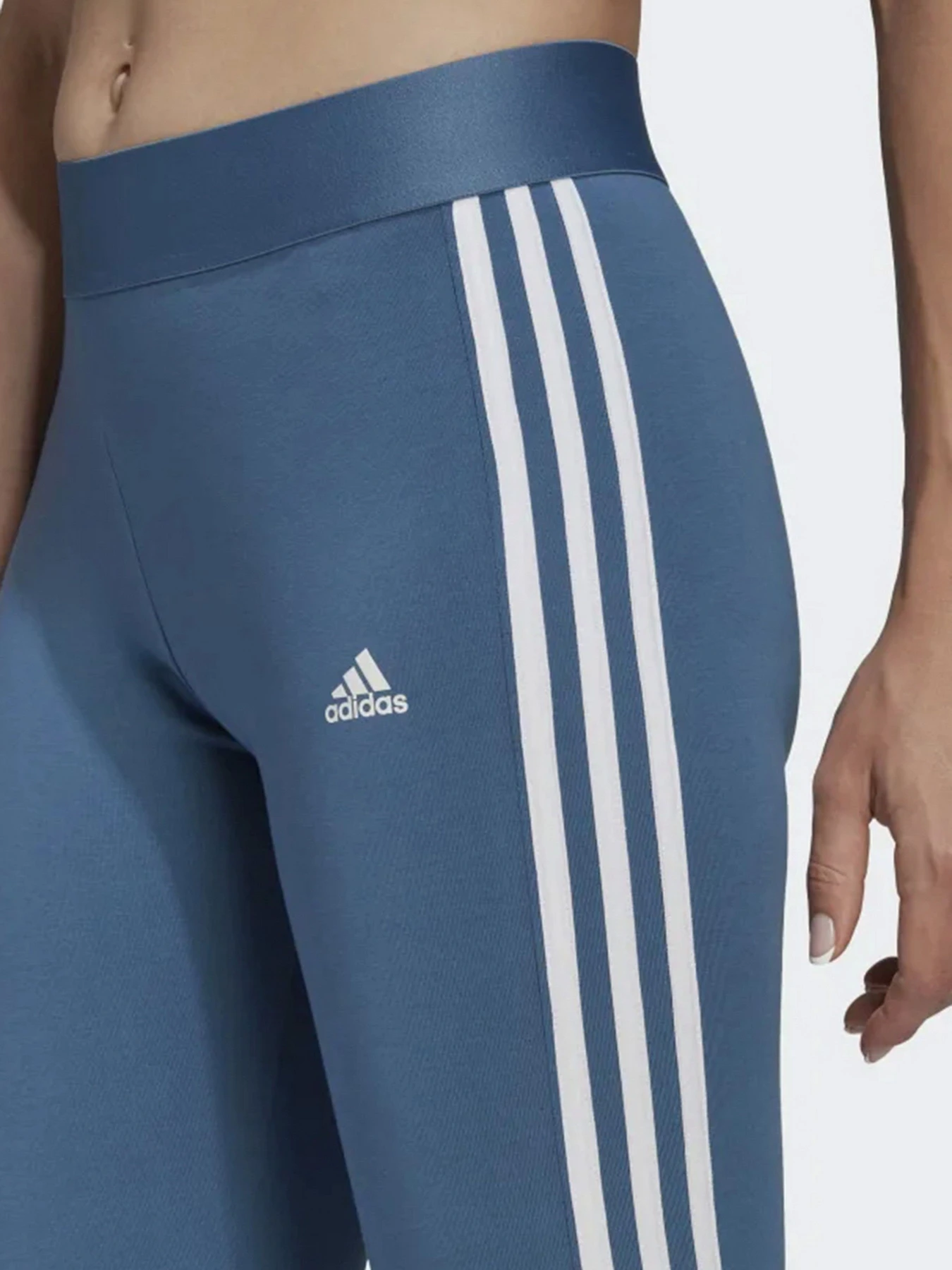 Брюки Adidas модель HD1830 Брюки Adidas модель HD1830 Фото