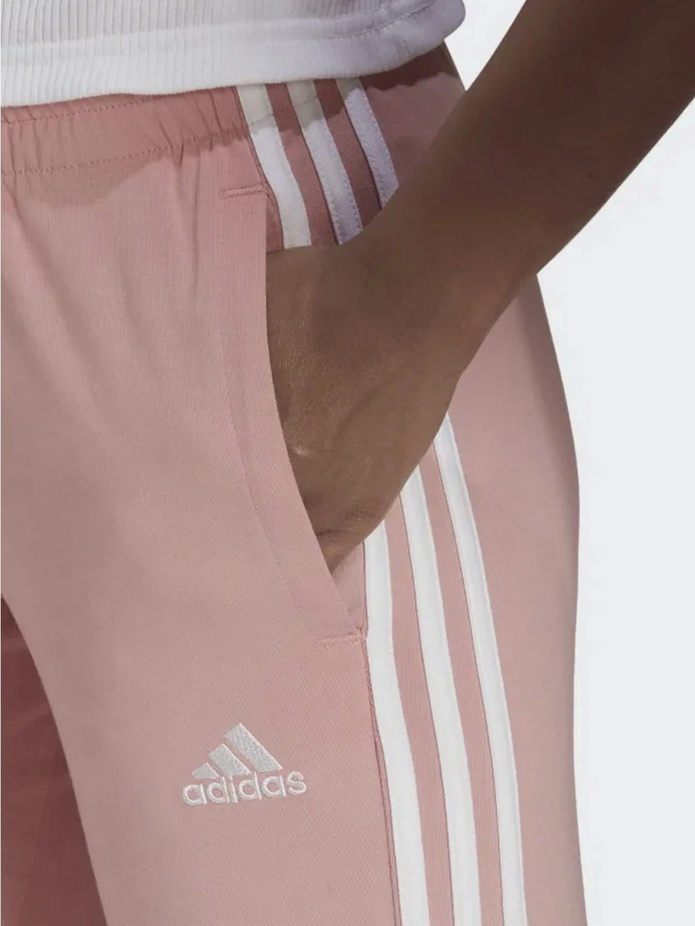 Брюки Adidas модель HD4272 Брюки Adidas модель HD4272 Фото