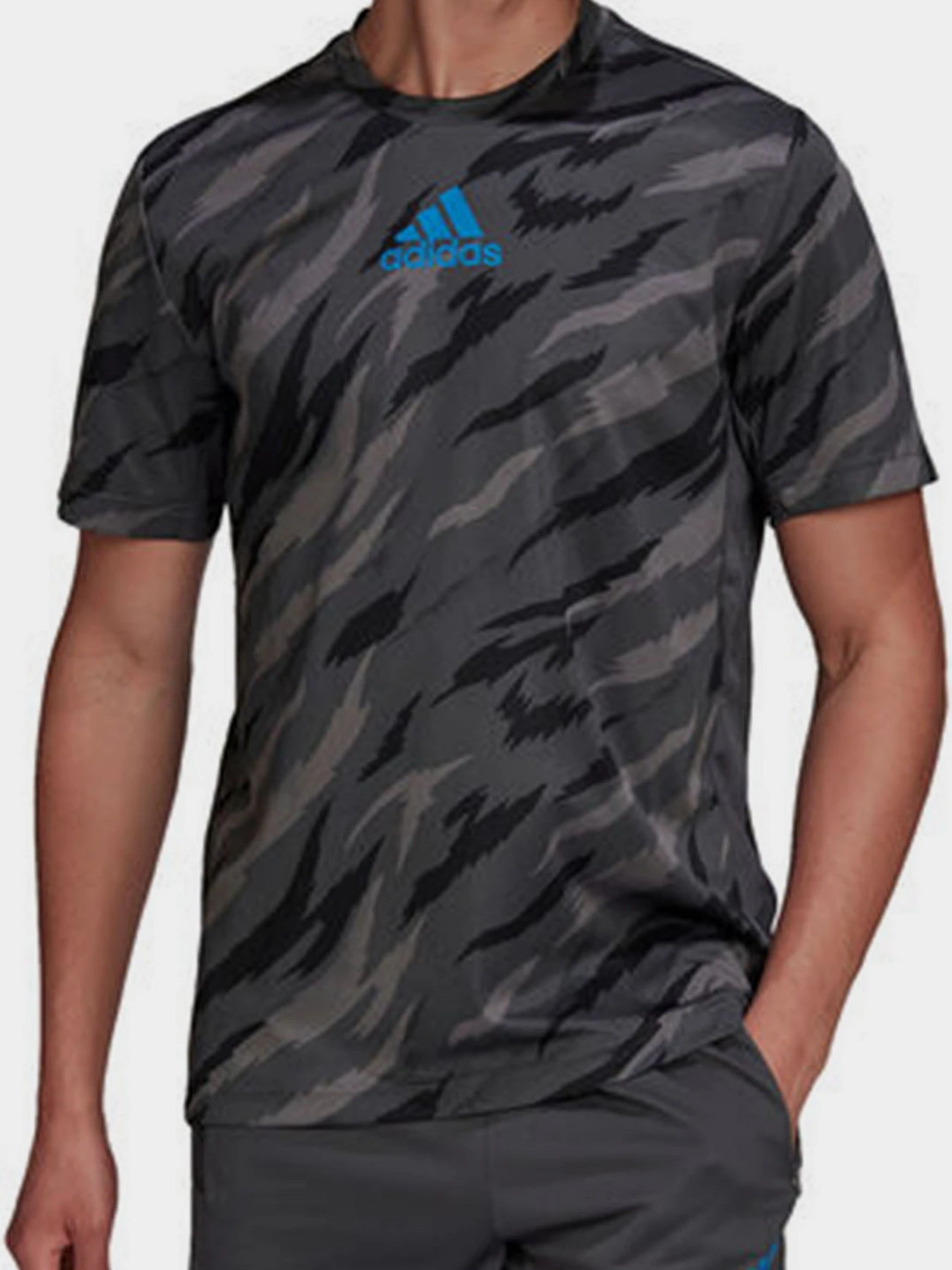 Футболки и поло Adidas модель HD4319 Футболки и поло Adidas модель HD4319 Фото